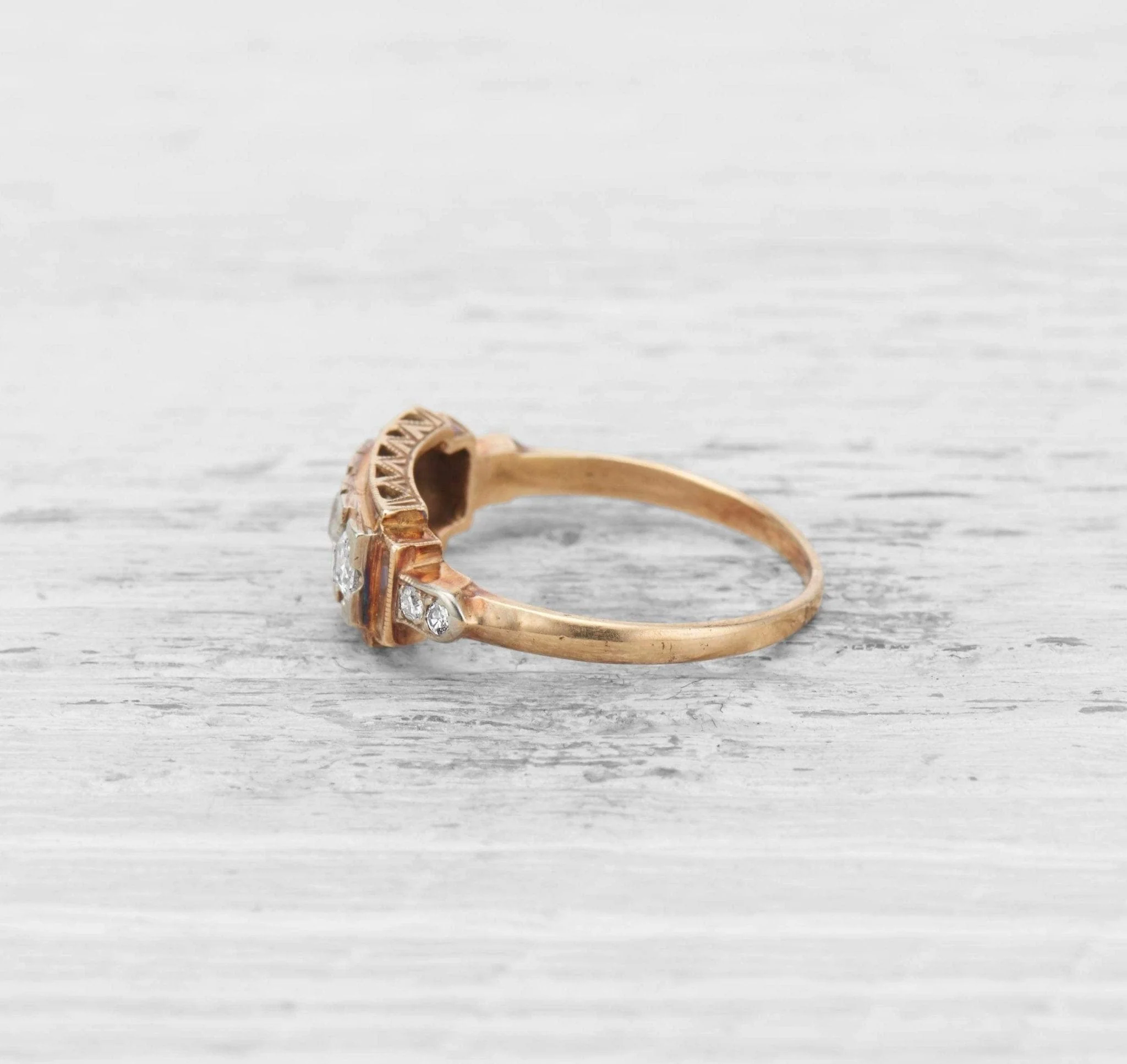 LATE ART DECO THREE STONE DIAMOND BAND - Image 3