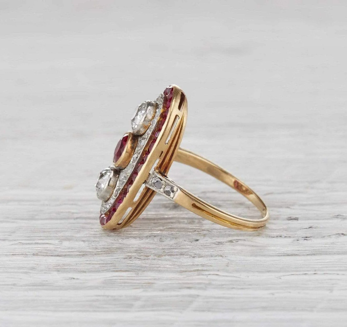 Late Edwardian Three Stone Cluster Ring - Image 3