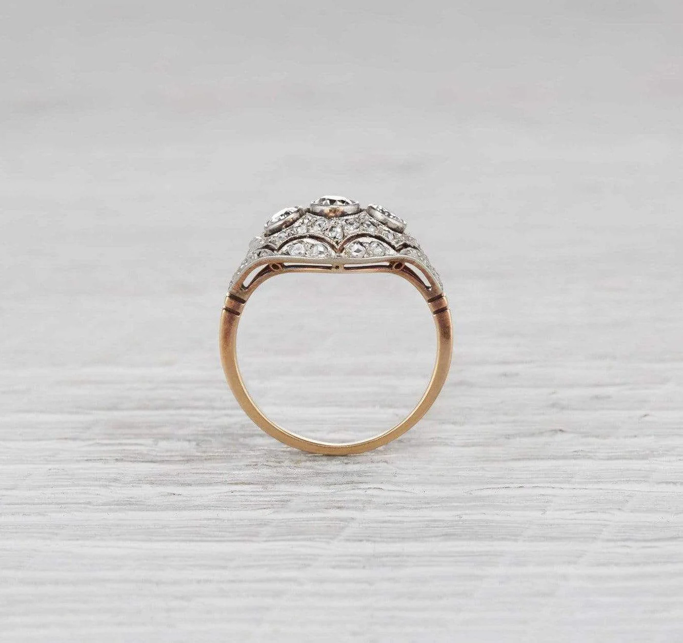 Late Edwardian Three Stone Ring - Image 4