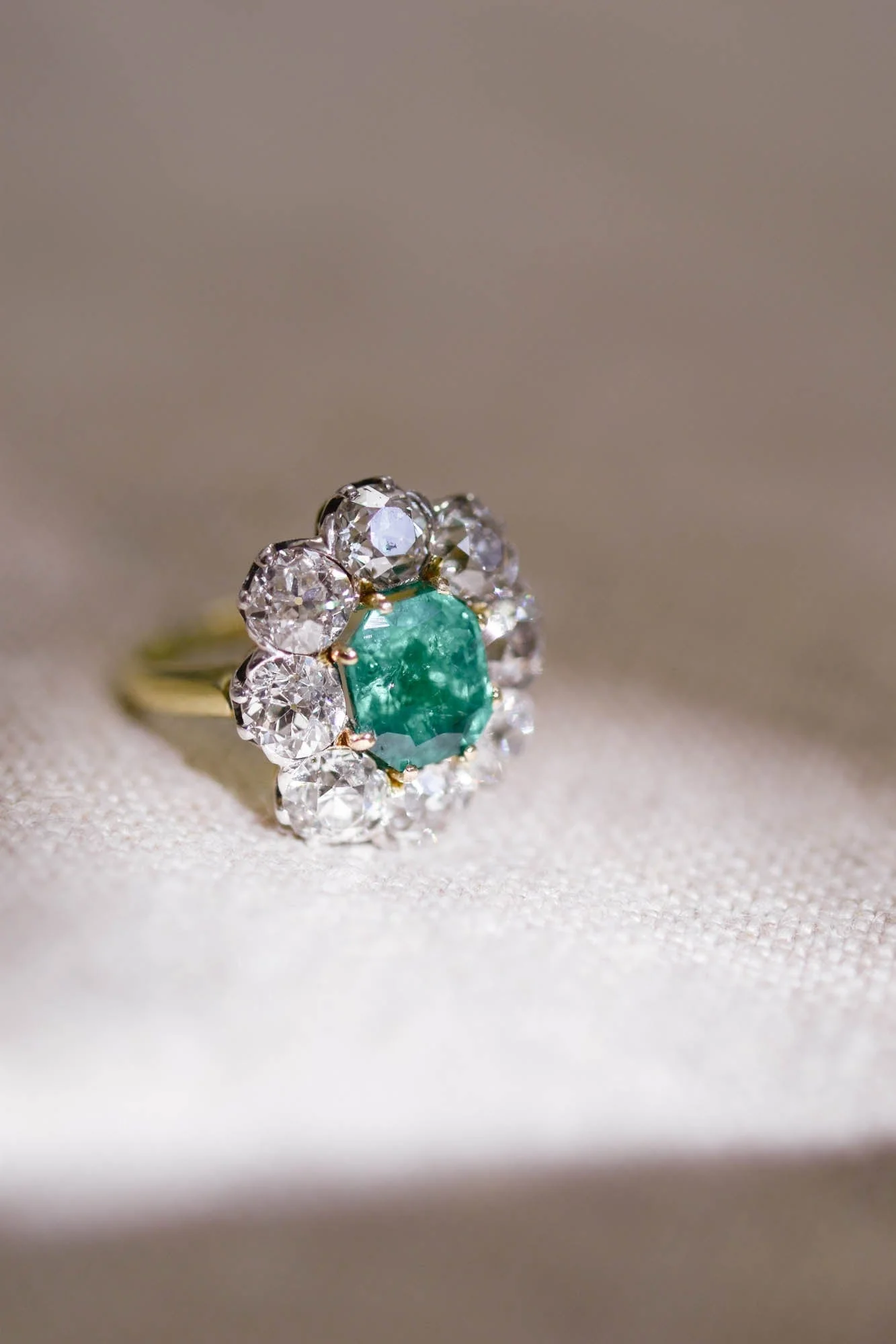 Late Victorian 2.70 Carat Emerald and Diamond Cluster Antique Engagement Ring - Image 3
