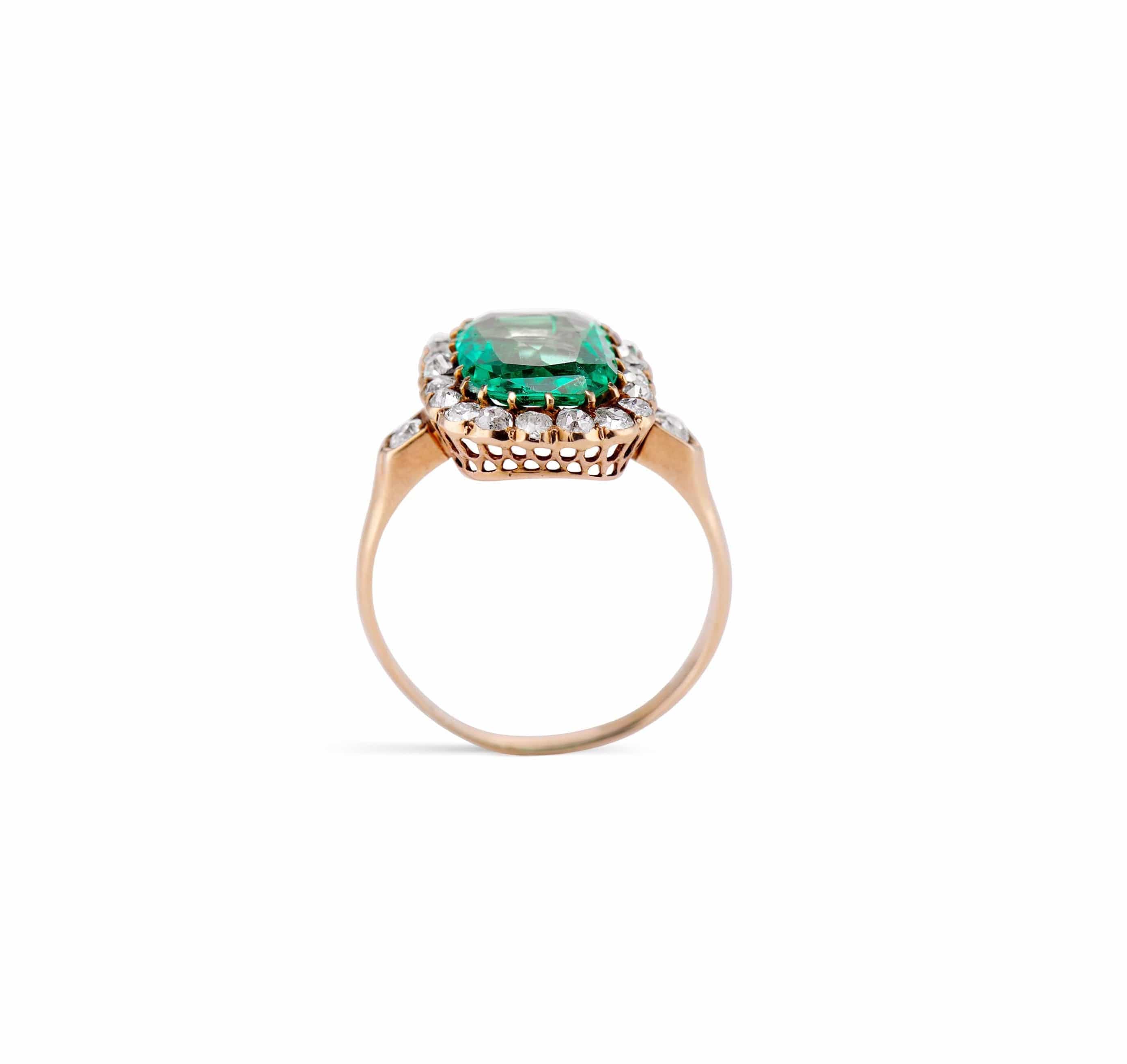 Late Victorian 2.20 Carat Colombian Emerald and Diamond Ring - Image 3