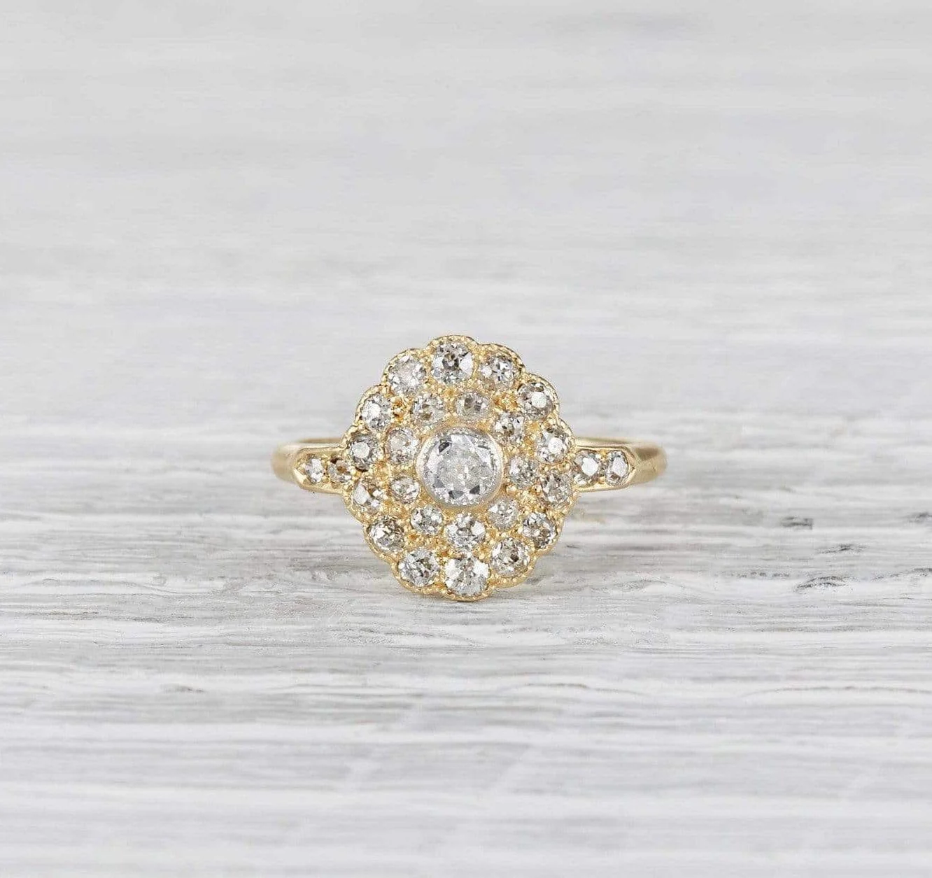 Late Victorian Diamond Cluster Ring - Image 2