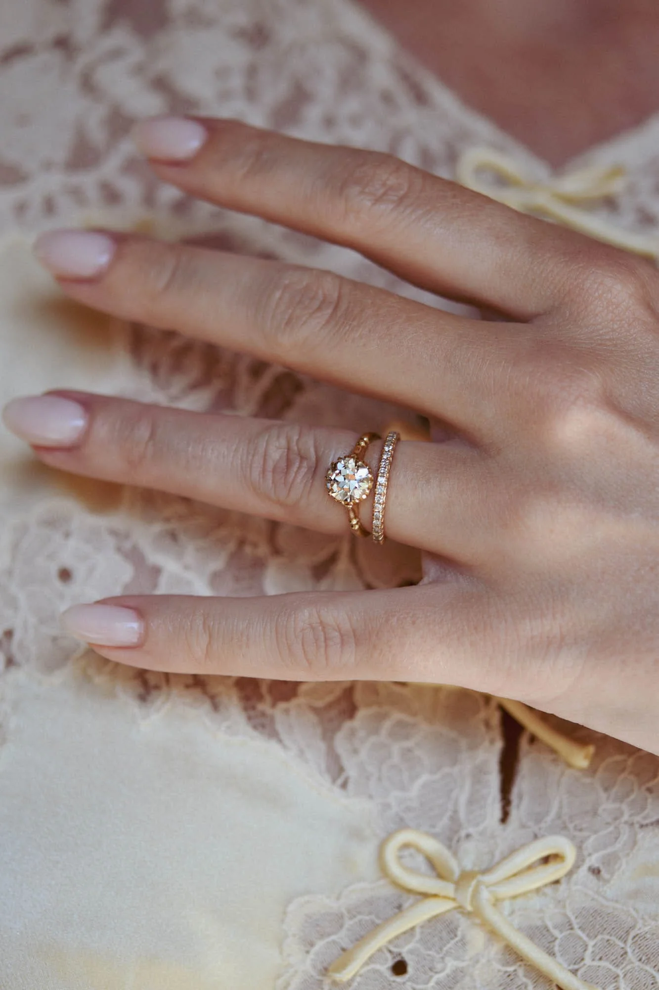 Late Victorian 1.34 Carat Old European Cut Diamond Antique Engagement Ring - Image 6