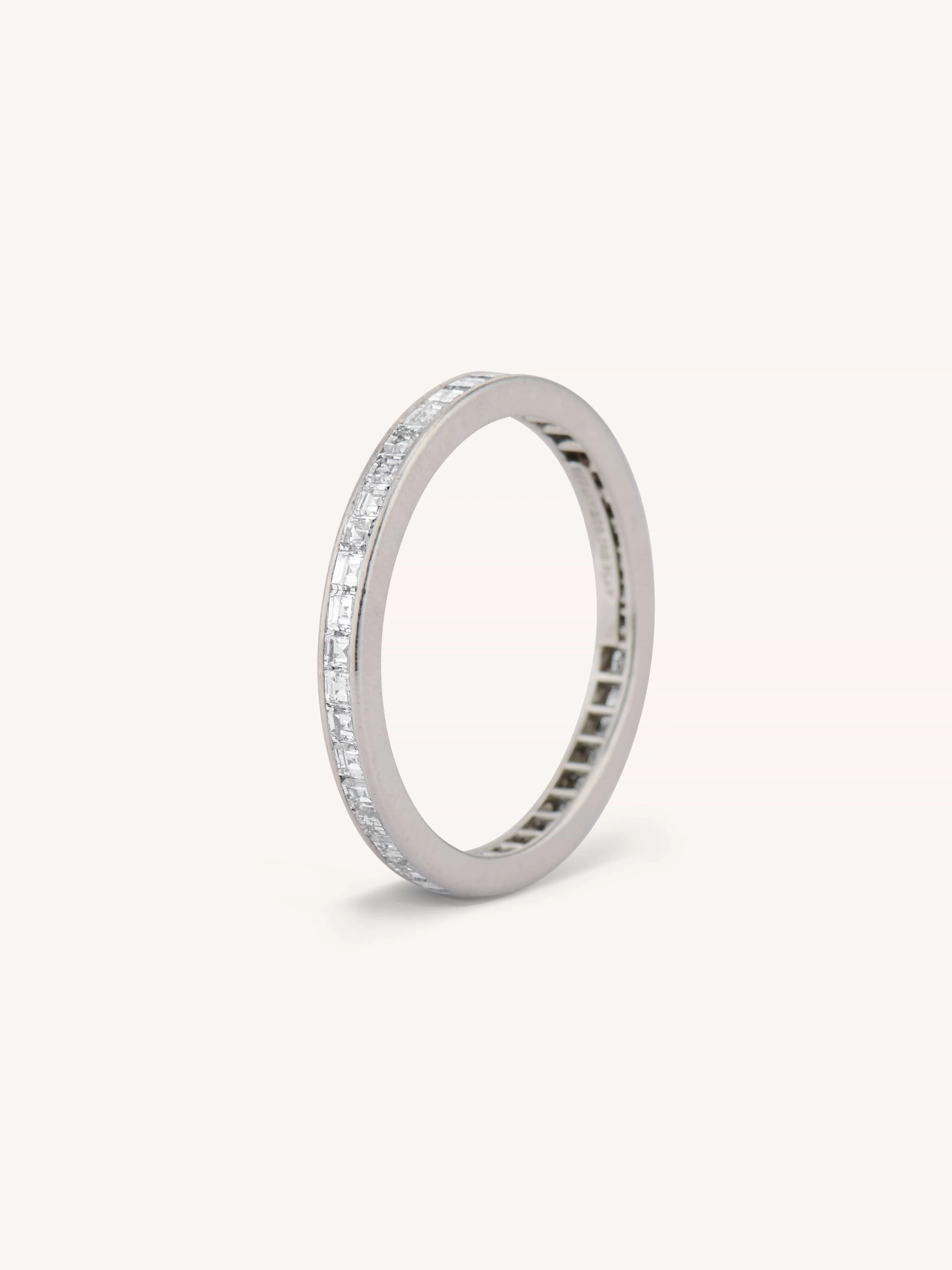 Tiffany & Co. Mid-Century Diamond Carré Cut Platinum Vintage Eternity Band - Size 5.5 - Image 3