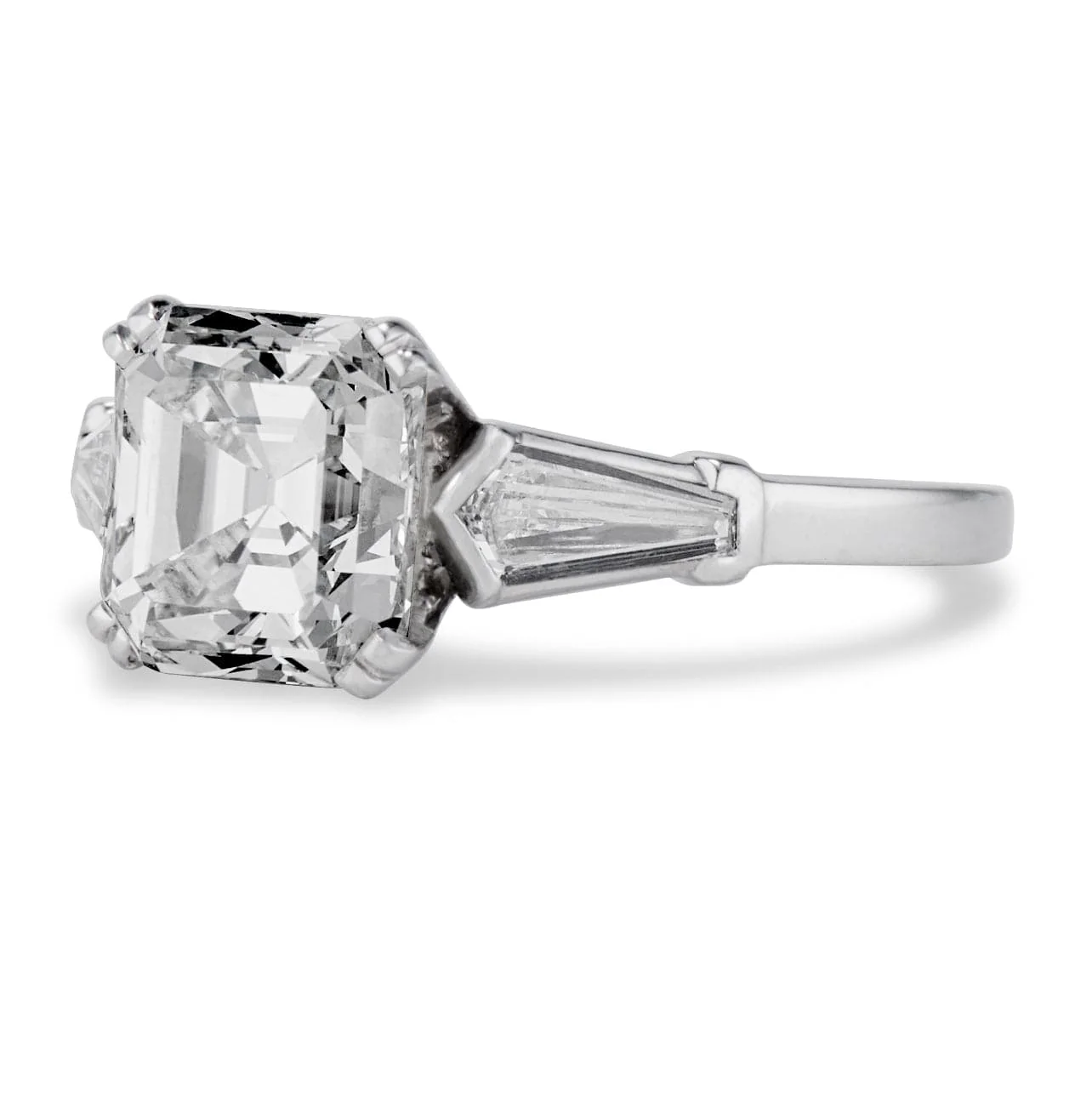 Midcentury 2.17 Carat Asscher Cut Diamond Ring - Image 2