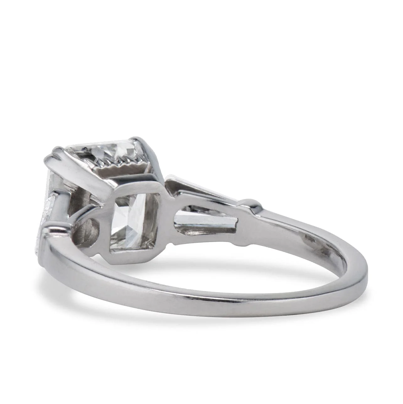 Midcentury 2.17 Carat Asscher Cut Diamond Ring - Image 3