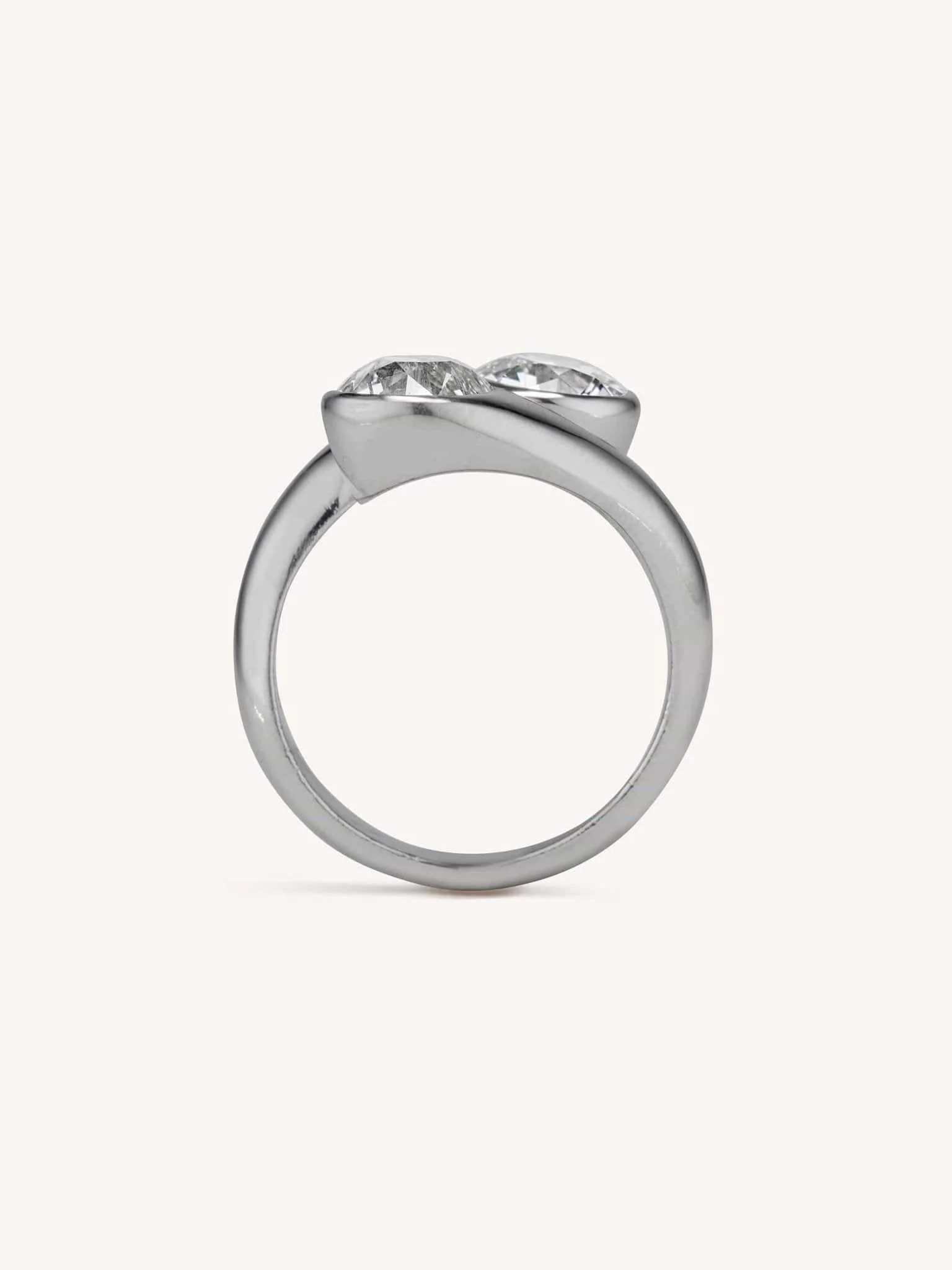 Midcentury 1.82 & 1.54 Carat Old European Cut Diamonds Toi et Moi Ring - Image 6