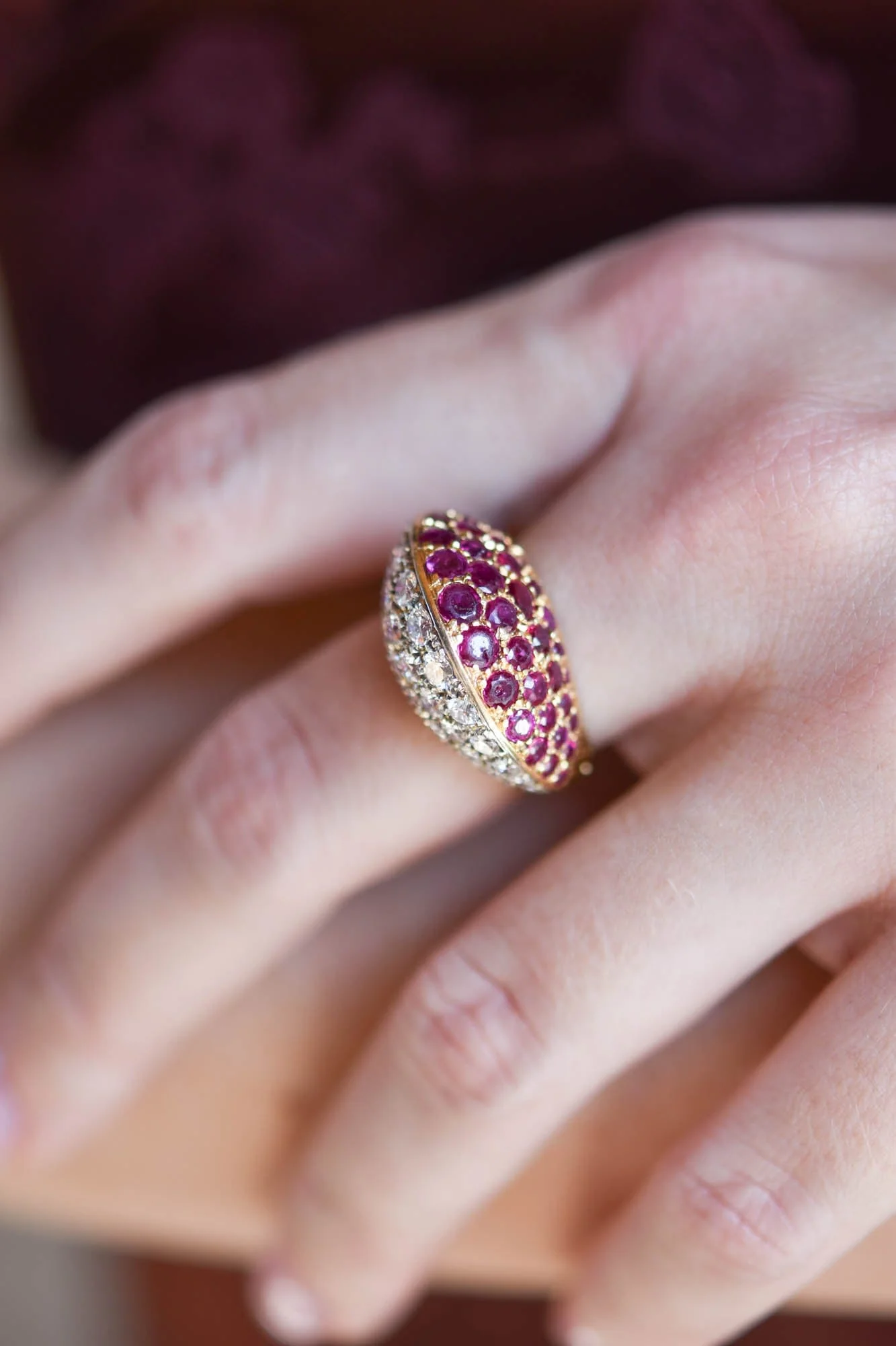 Mid-Century Ruby & Diamond Bombé Vintage Ring, Italy - Image 2