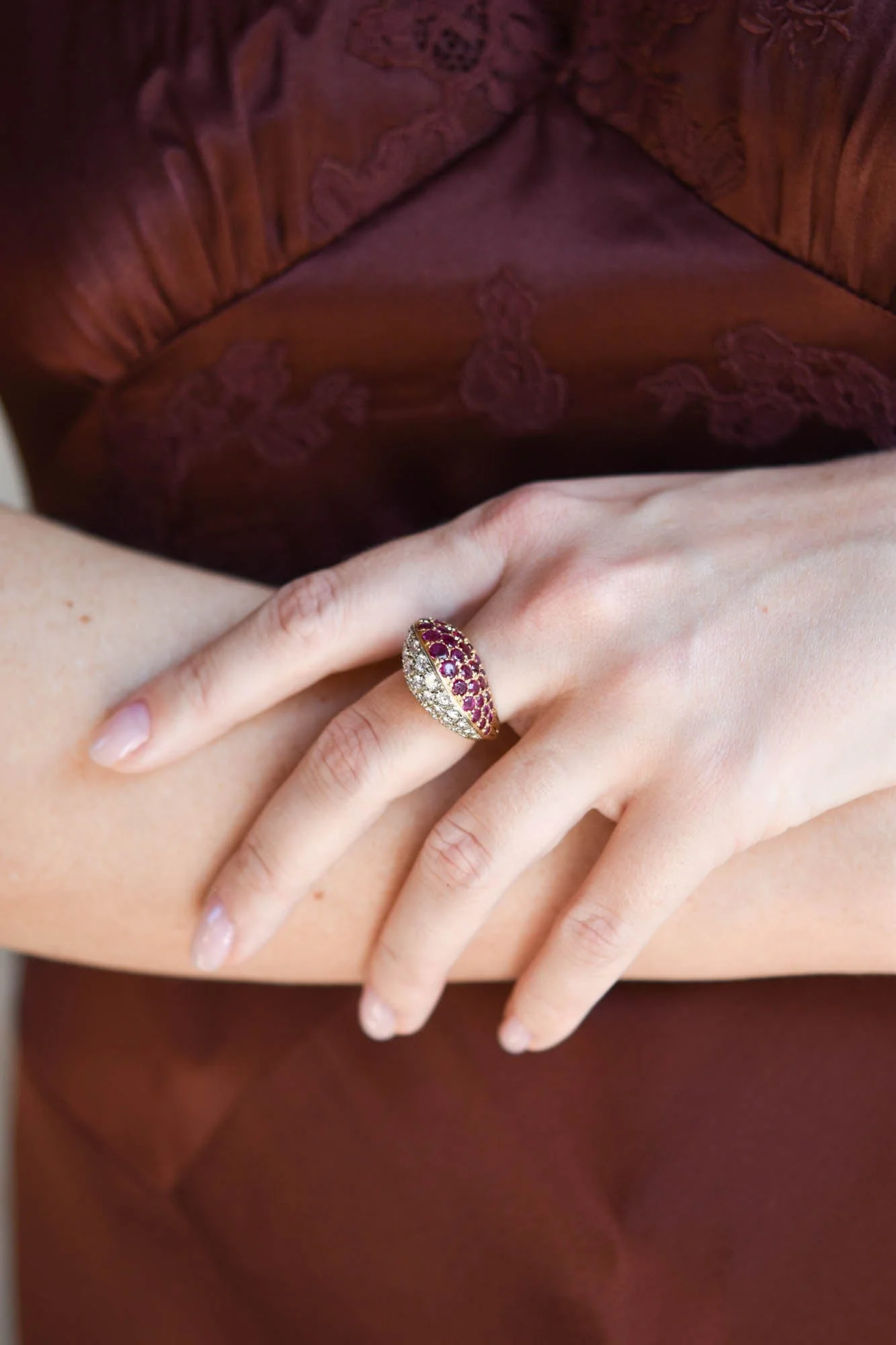 Mid-Century Ruby & Diamond Bombé Vintage Ring, Italy - Image 3