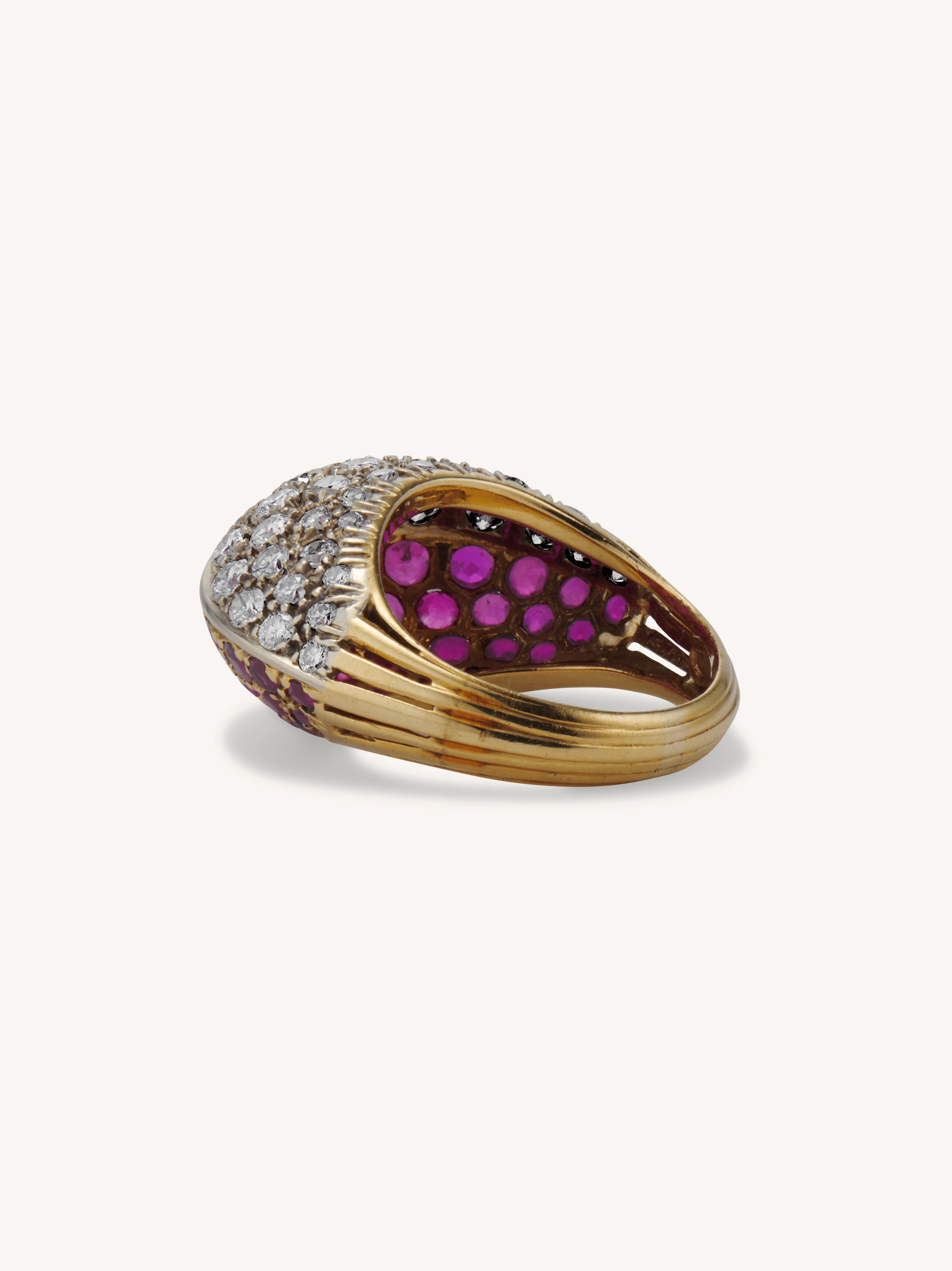 Mid-Century Ruby & Diamond Bombé Vintage Ring, Italy - Image 5