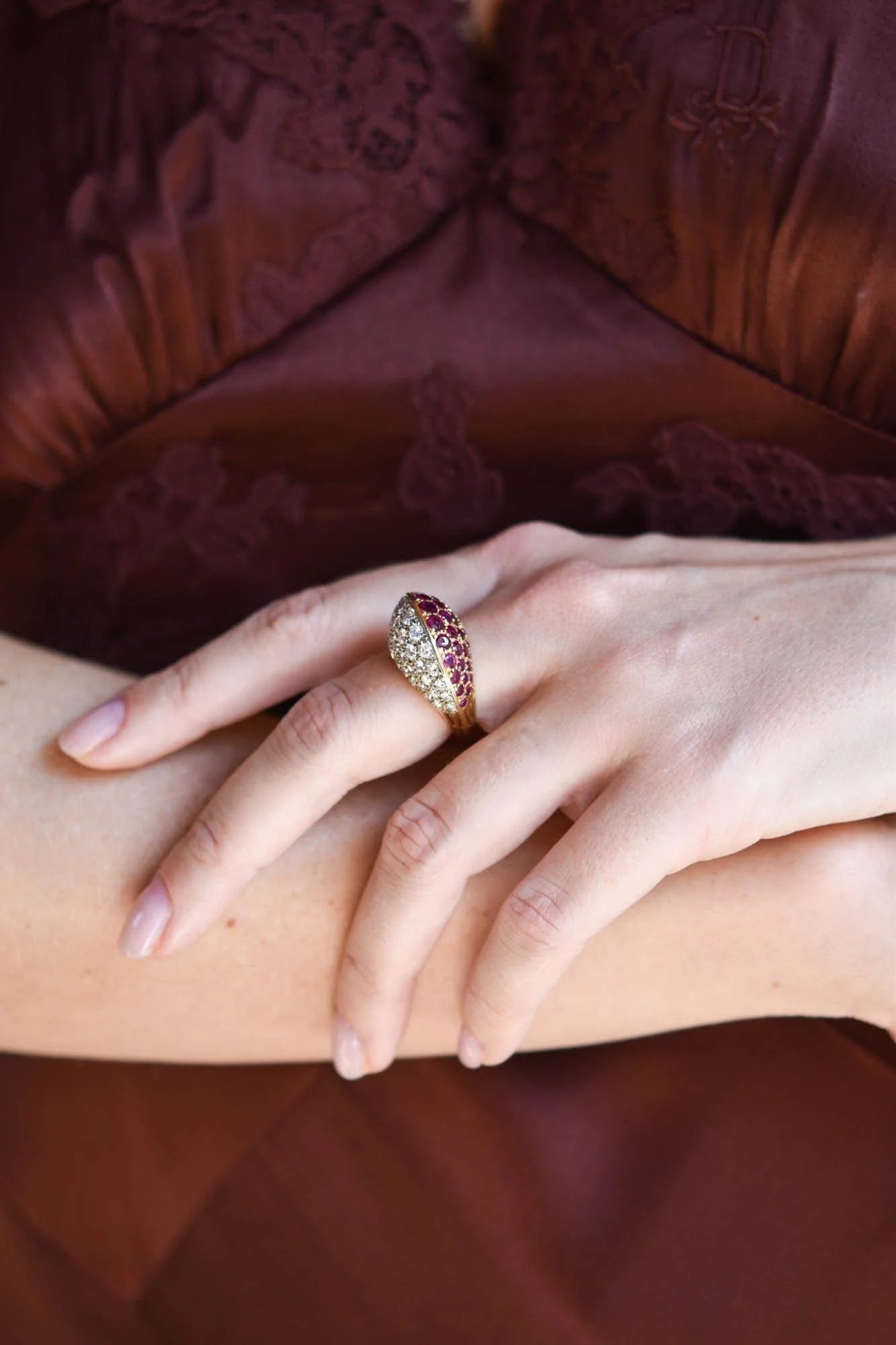 Mid-Century Ruby & Diamond Bombé Vintage Ring, Italy - Image 6