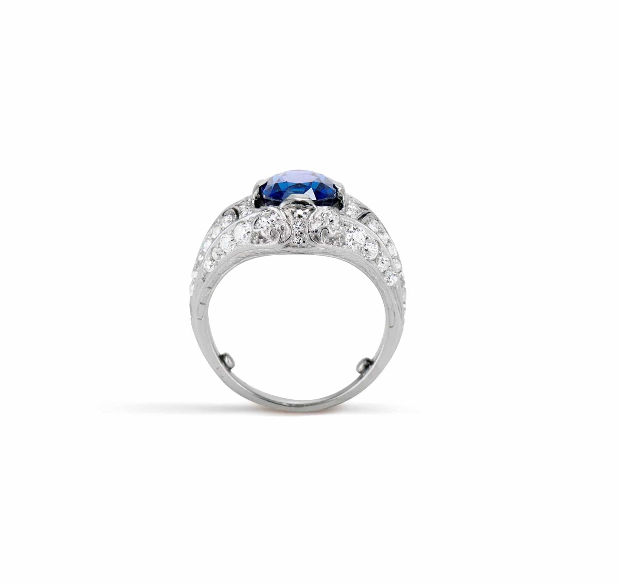 Art Deco T.B. Starr 2.45 Cushion Cut Sapphire in Platinum Ring, America - Image 4