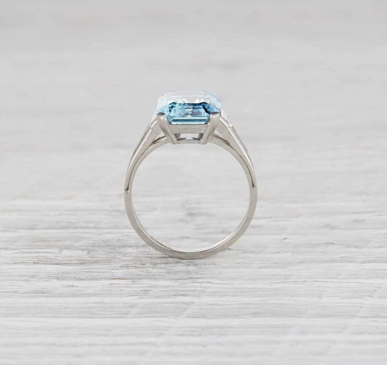 Three Carat Art Deco Aquamarine Ring - Image 3