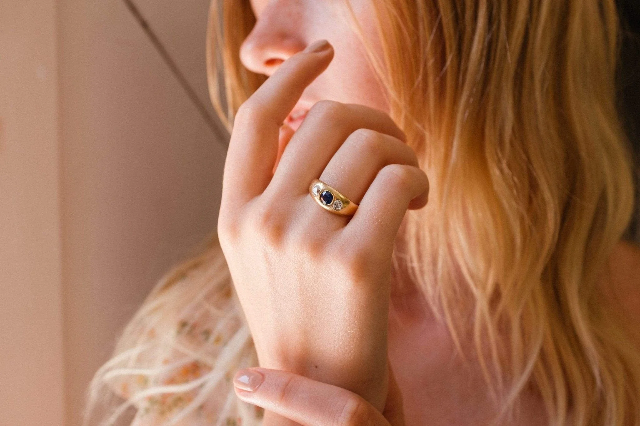 THREE STONE SAPPHIRE AND DIAMOND GYPSY RING - Image 5