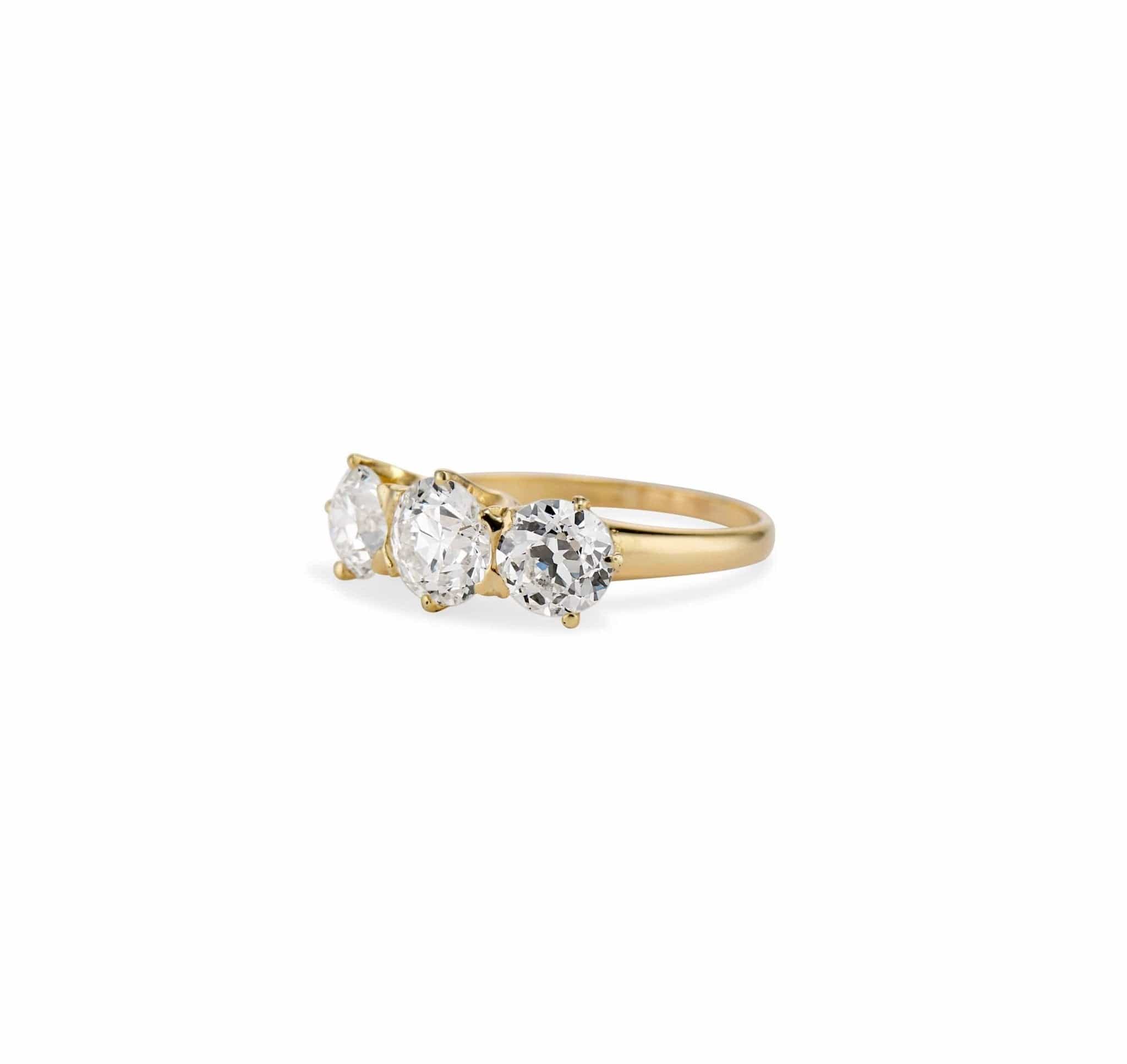 Tiffany & Co. 1940s 2.63 Carat Three-Stone Old European Diamond and Gold Ring - Image 2