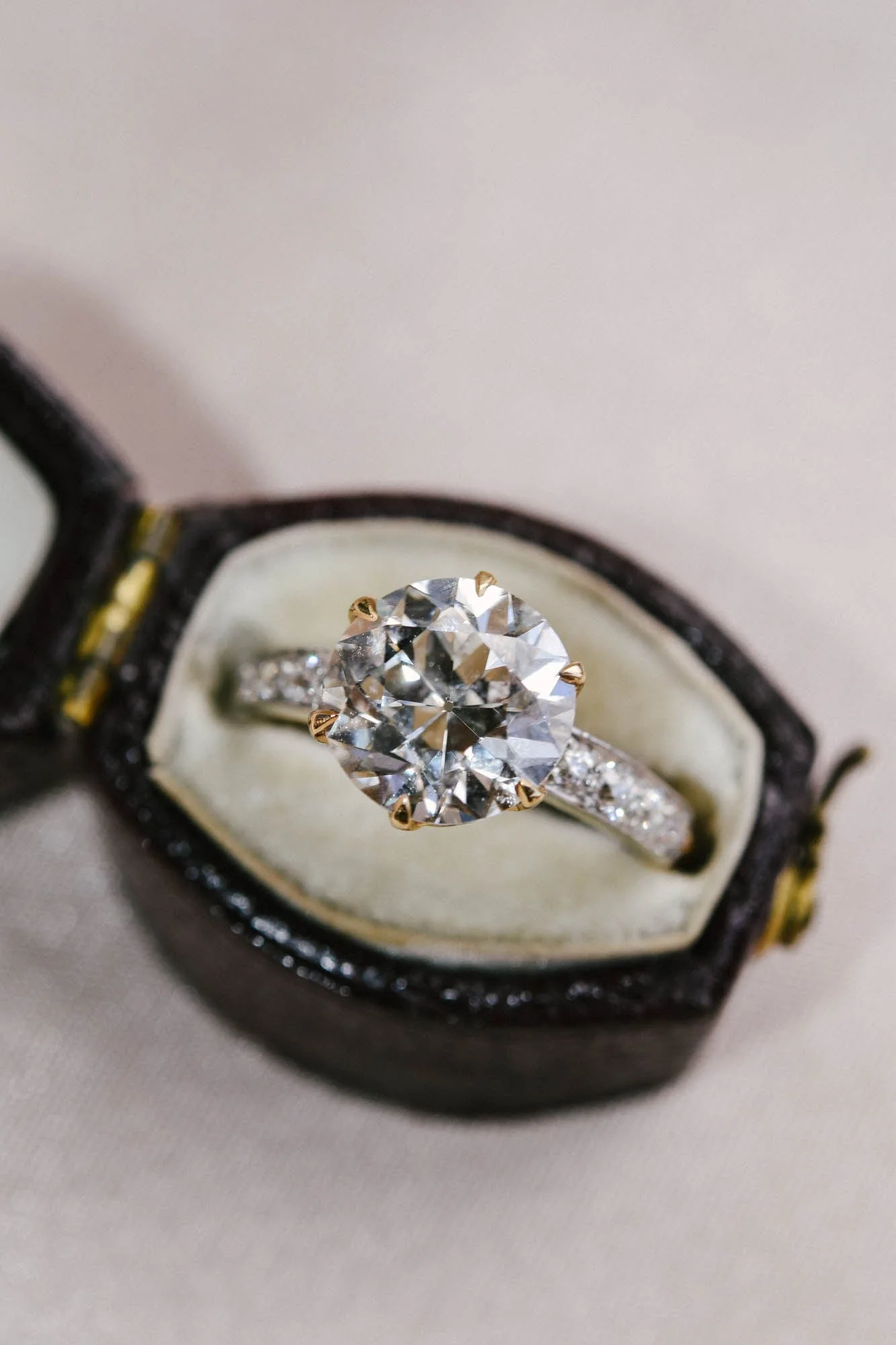Tiffany & Co. 3.02 Carat Old European Cut Diamond Solitaire Vintage Engagement Ring - Image 5