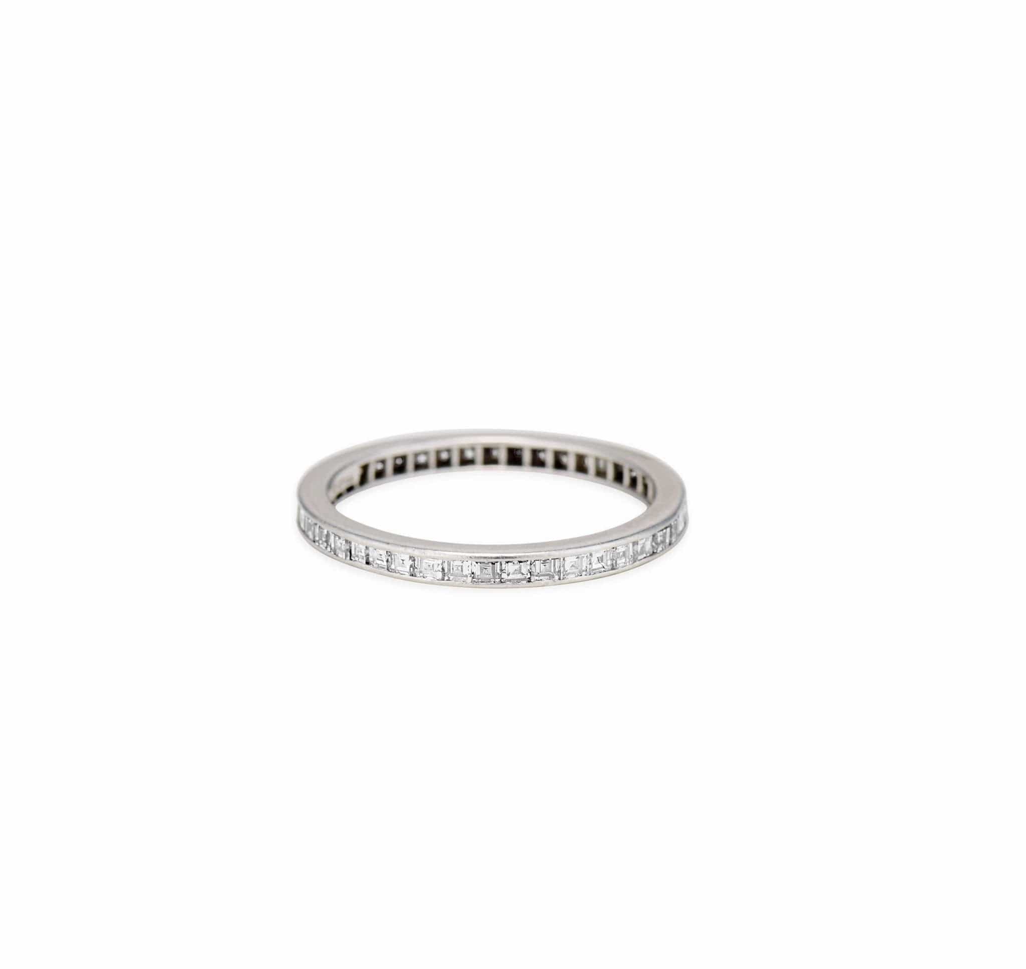 Tiffany & Co. Art Deco 1.20 Carat Carré Cut Diamond Eternity Wedding Band, America - Image 2