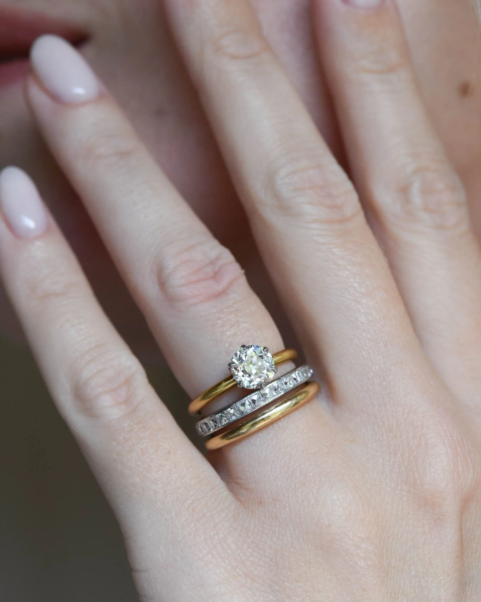 Tiffany & Co. 1.26 Carat Diamond Solitaire Vintage Engagement Ring - Image 2