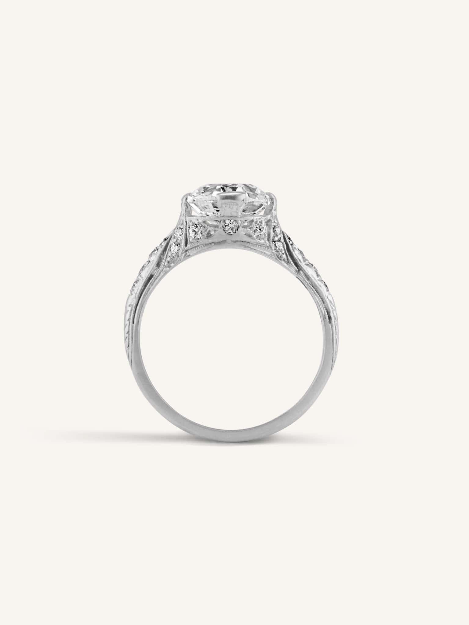 Tiffany & Co. Art Deco 1.96 Carat Round Step Cut Diamond Vintage Engagement Ring - Image 7