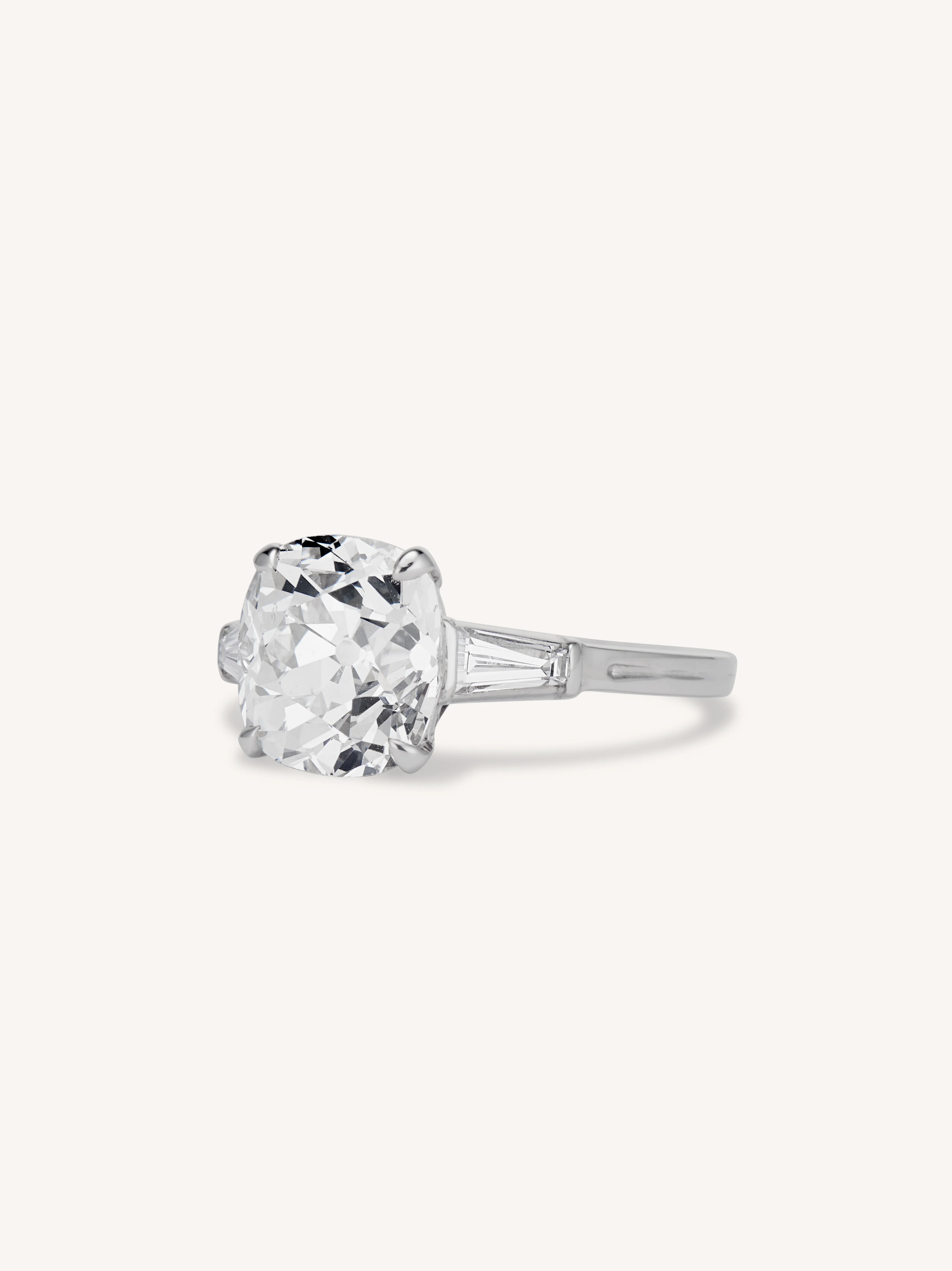 Tiffany & Co. Art Deco 3.21 Carat Old Mine Cushion Cut Diamond Vintage Engagement Ring - Image 5