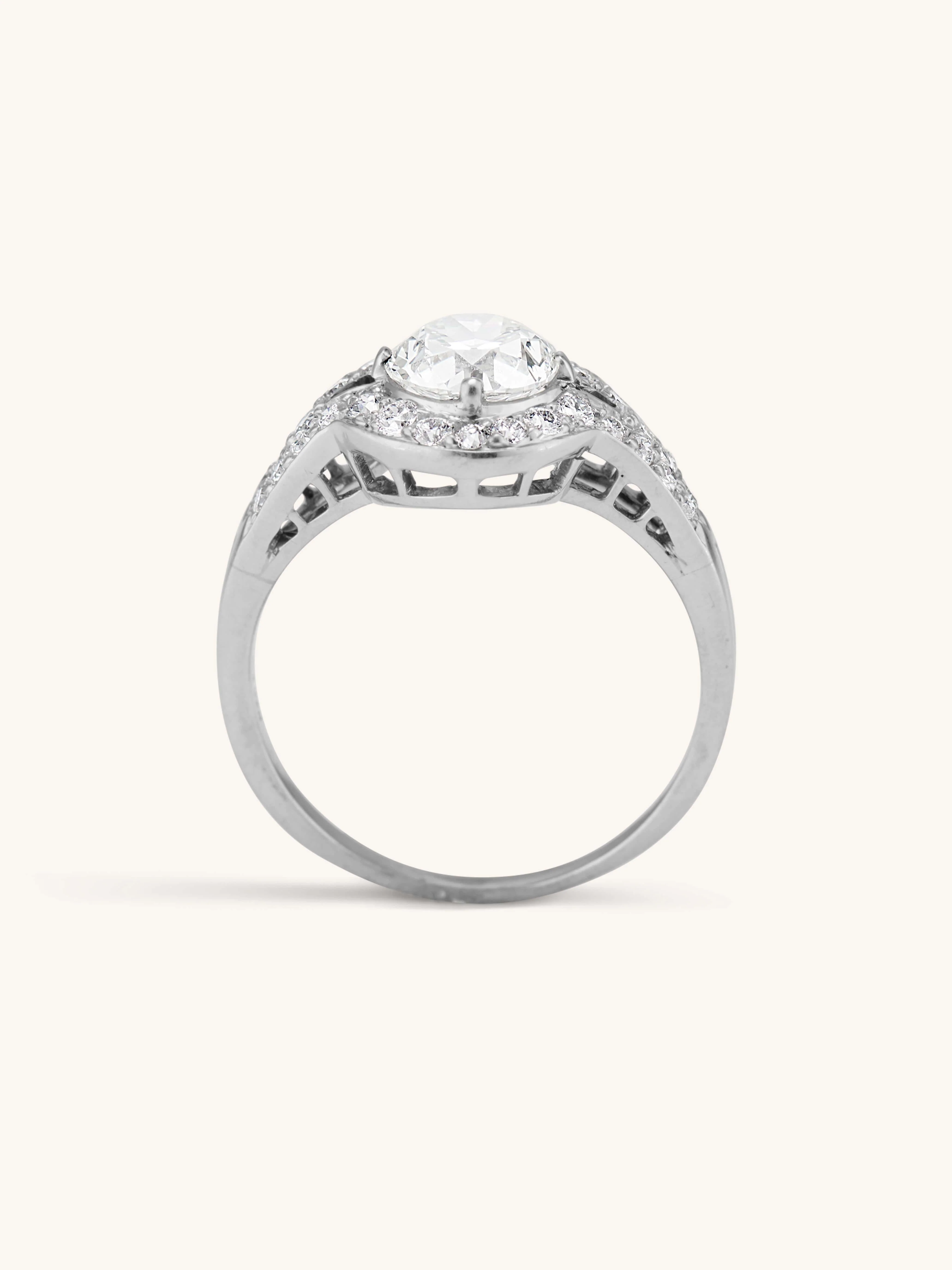 Tiffany & Co. Mid-Century 1.40 Carat Transitional Cut Diamond Vintage Engagement Ring - Image 7