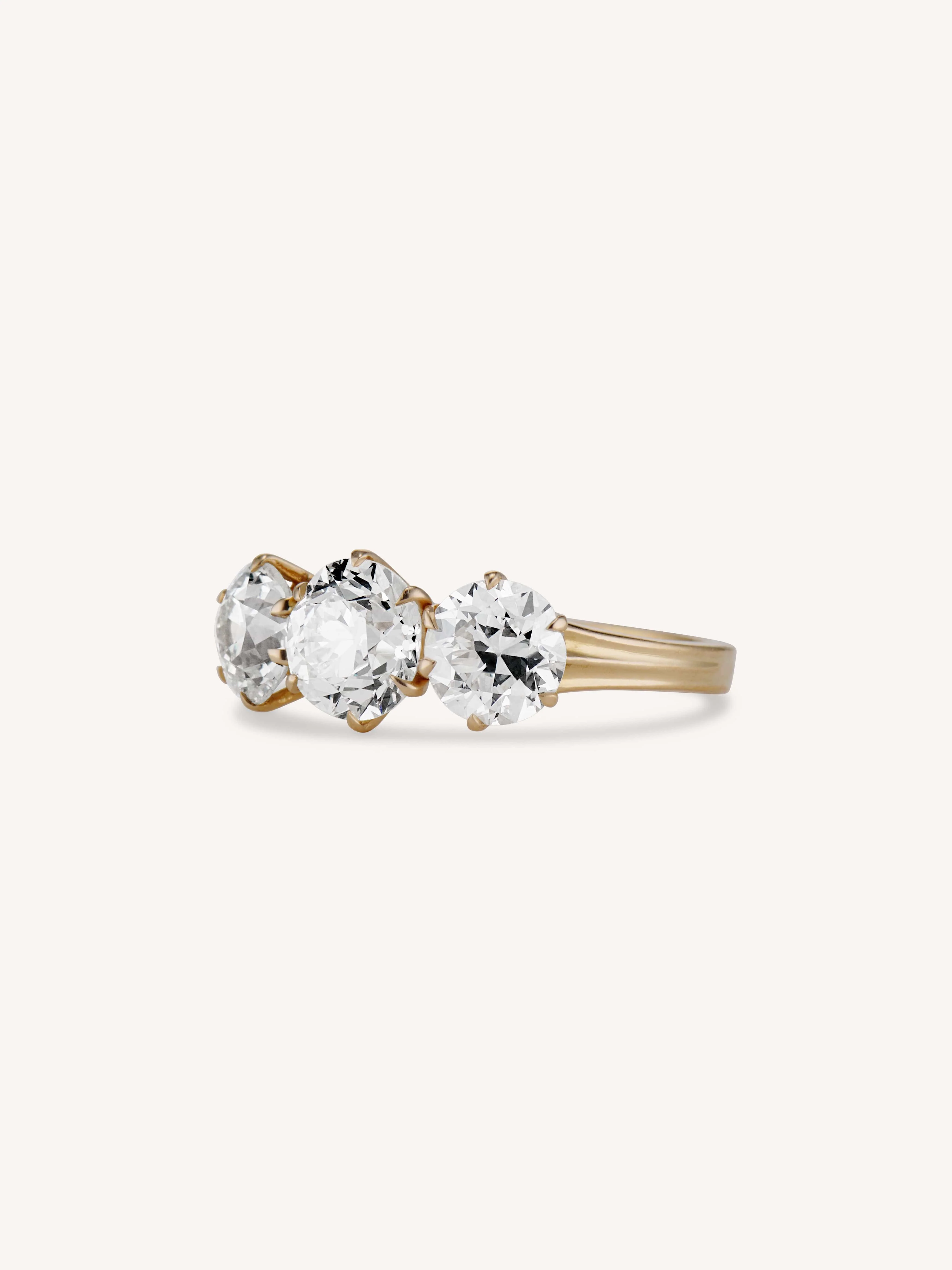 Tiffany & Co. Midcentury 3.59 Carat Old European Cut Diamond Three Stone Vintage Engagement Ring - Image 4