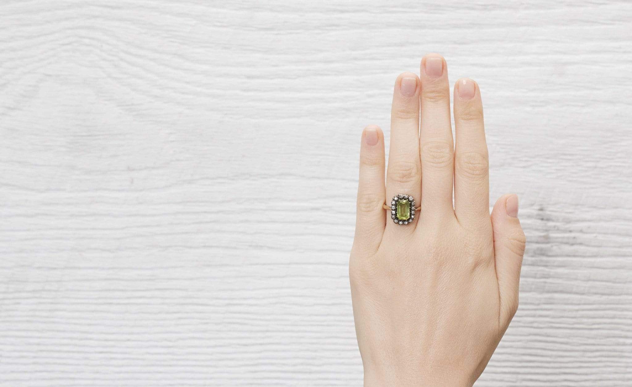 Two Carat Georgian Peridot Ring - Image 5