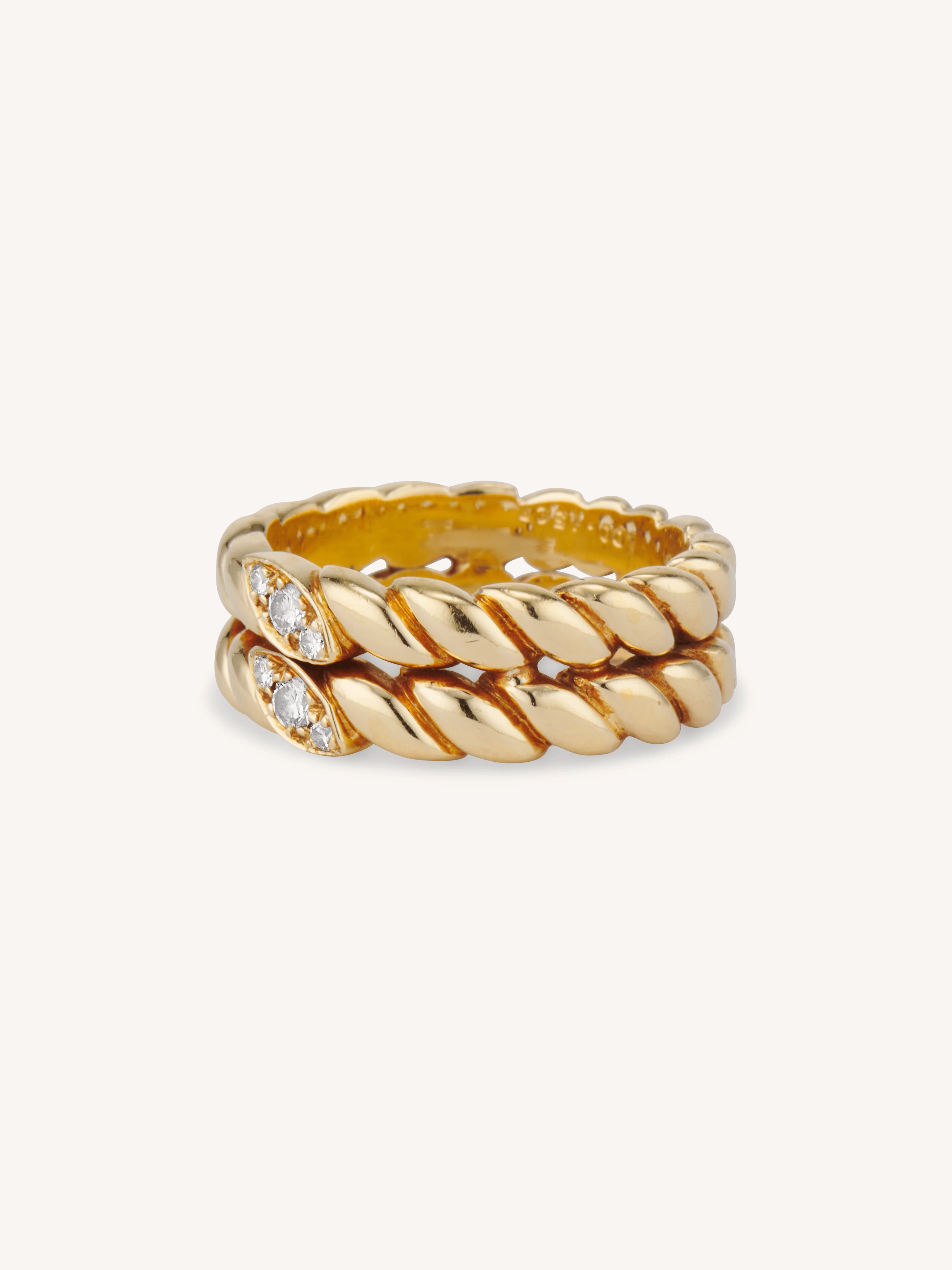1970's Van Cleef & Arpels Diamonds in Braided Gold Vintage Ring - Image 4