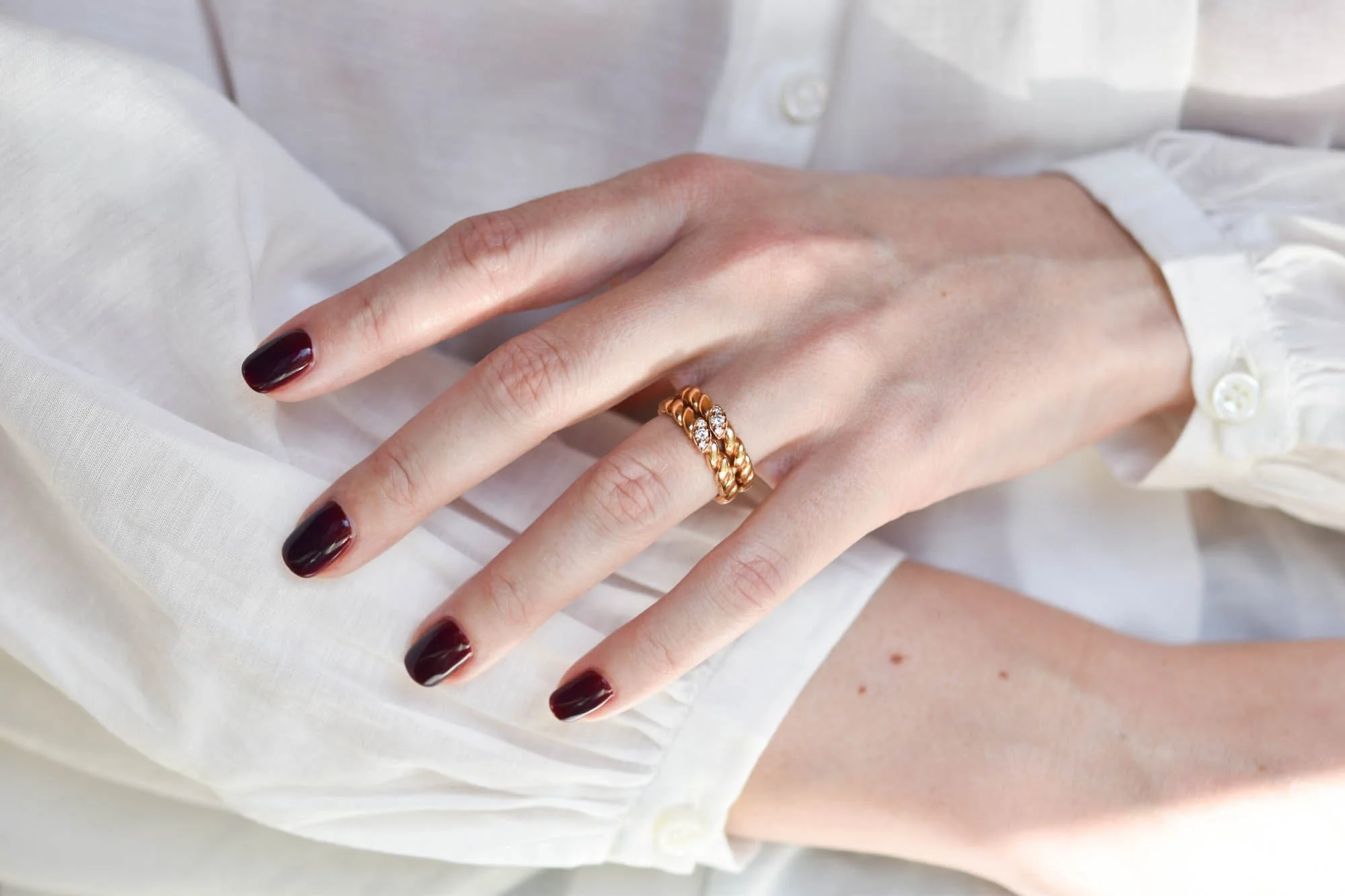1970's Van Cleef & Arpels Diamonds in Braided Gold Vintage Ring - Image 6