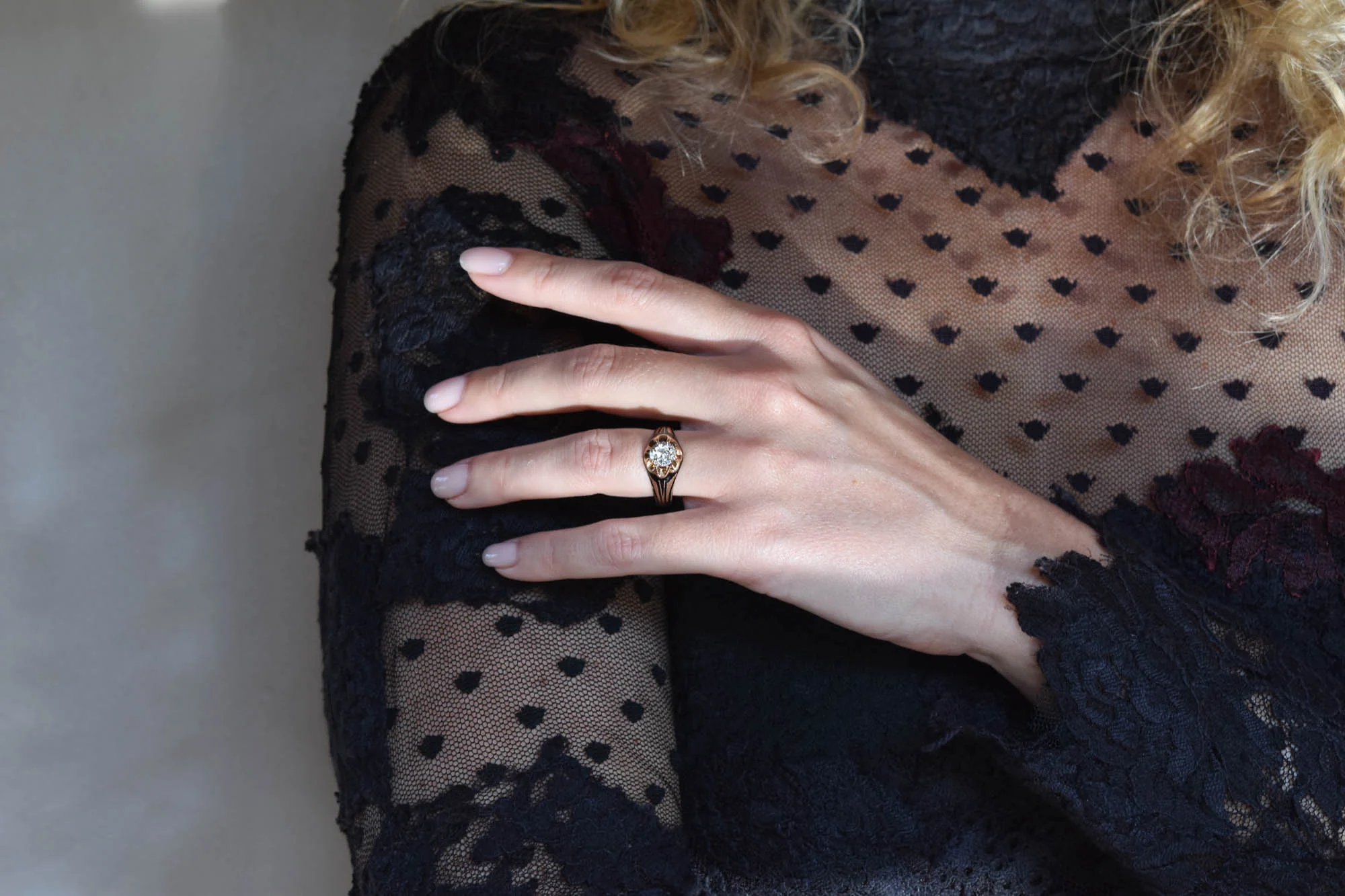 Victorian 1.07 Carat Old European Cut Diamond & Enamel Belcher Antique Engagement Ring - Image 8