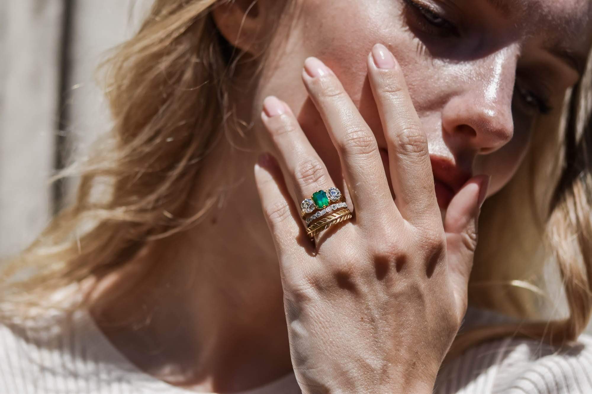 Victorian 1.48 Carat Colombian Emerald & Diamond Three Stone Carved Ring - Image 6