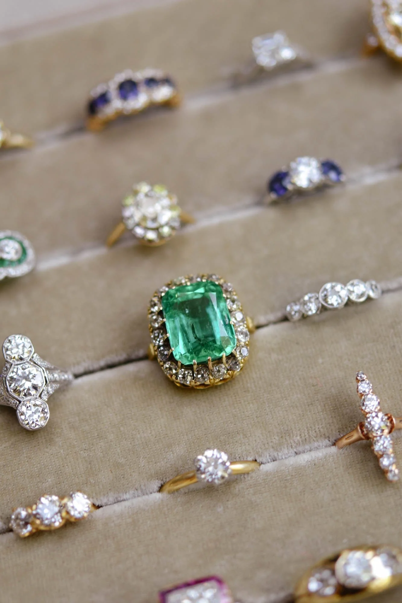 Victorian 10.22 Carat Cushion Cut Emerald & Diamond Cluster - Image 5