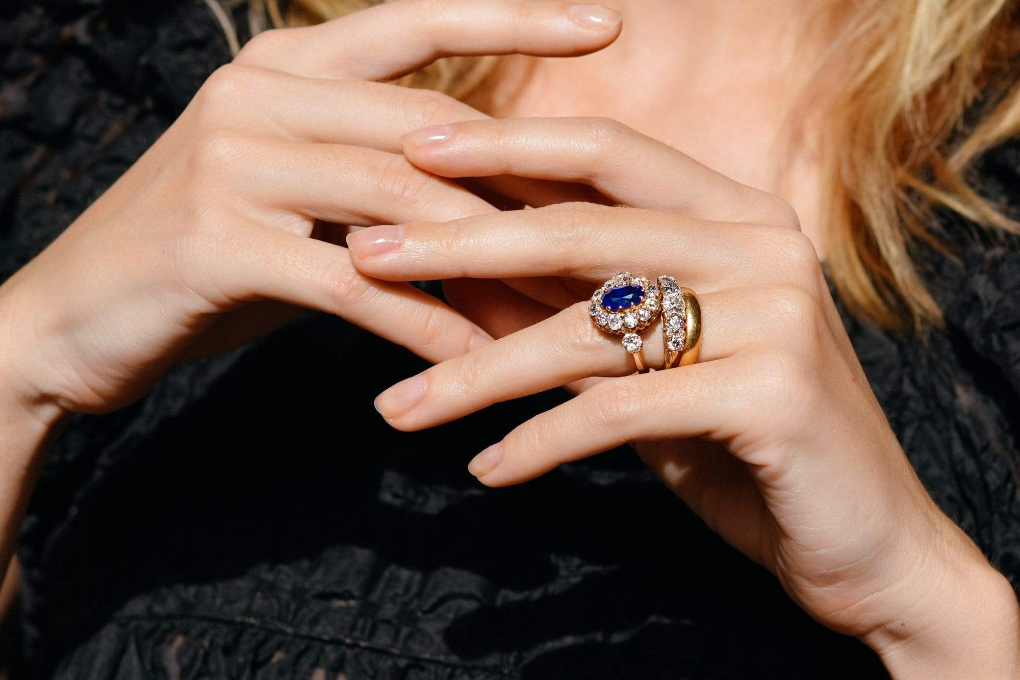 Victorian 2.00 Carat Oval Unheated Sapphire and Diamond Cluster - Image 5