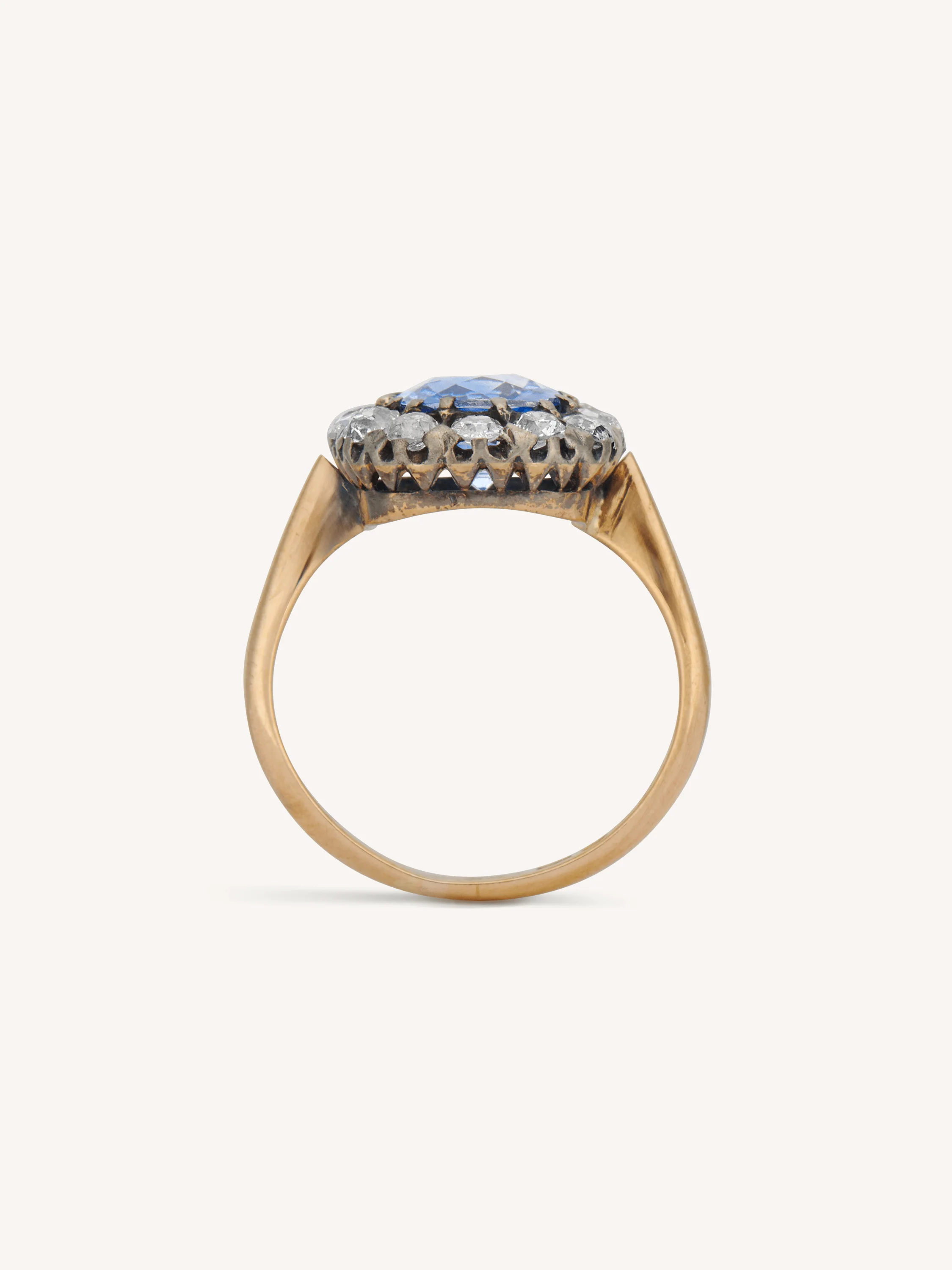 Early Art Deco 2.87 Carat Cushion Cut Ceylon Sapphire & Diamond Cluster Antique Engagement Ring, Sweden - Image 7