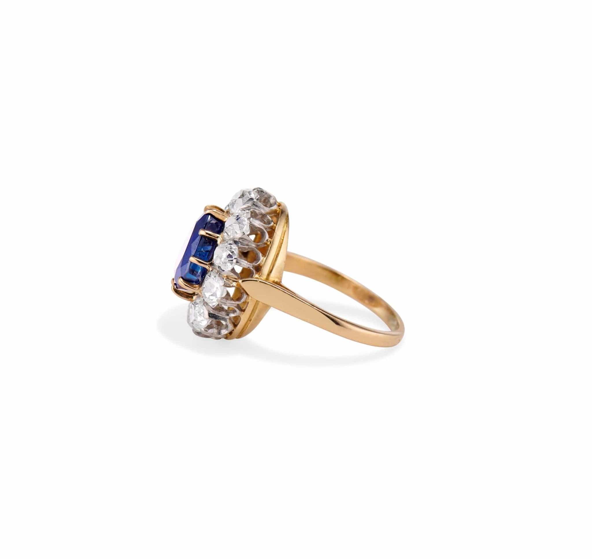 Victorian 3.20 Carat Pear Shaped Sapphire and Diamond Cluster Ring, France - Image 4