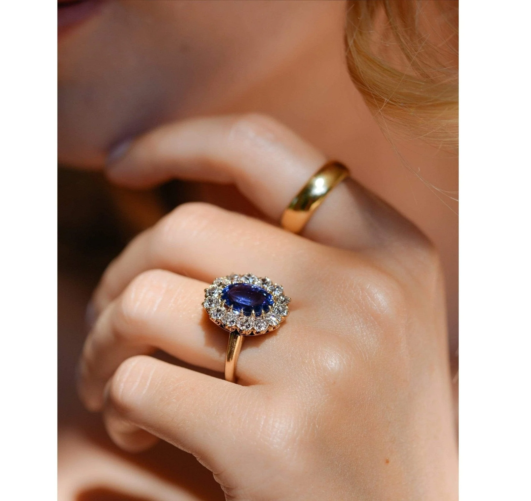 Victorian 4.47 Carat Ceylon Sapphire and Diamond Cluster - Image 9