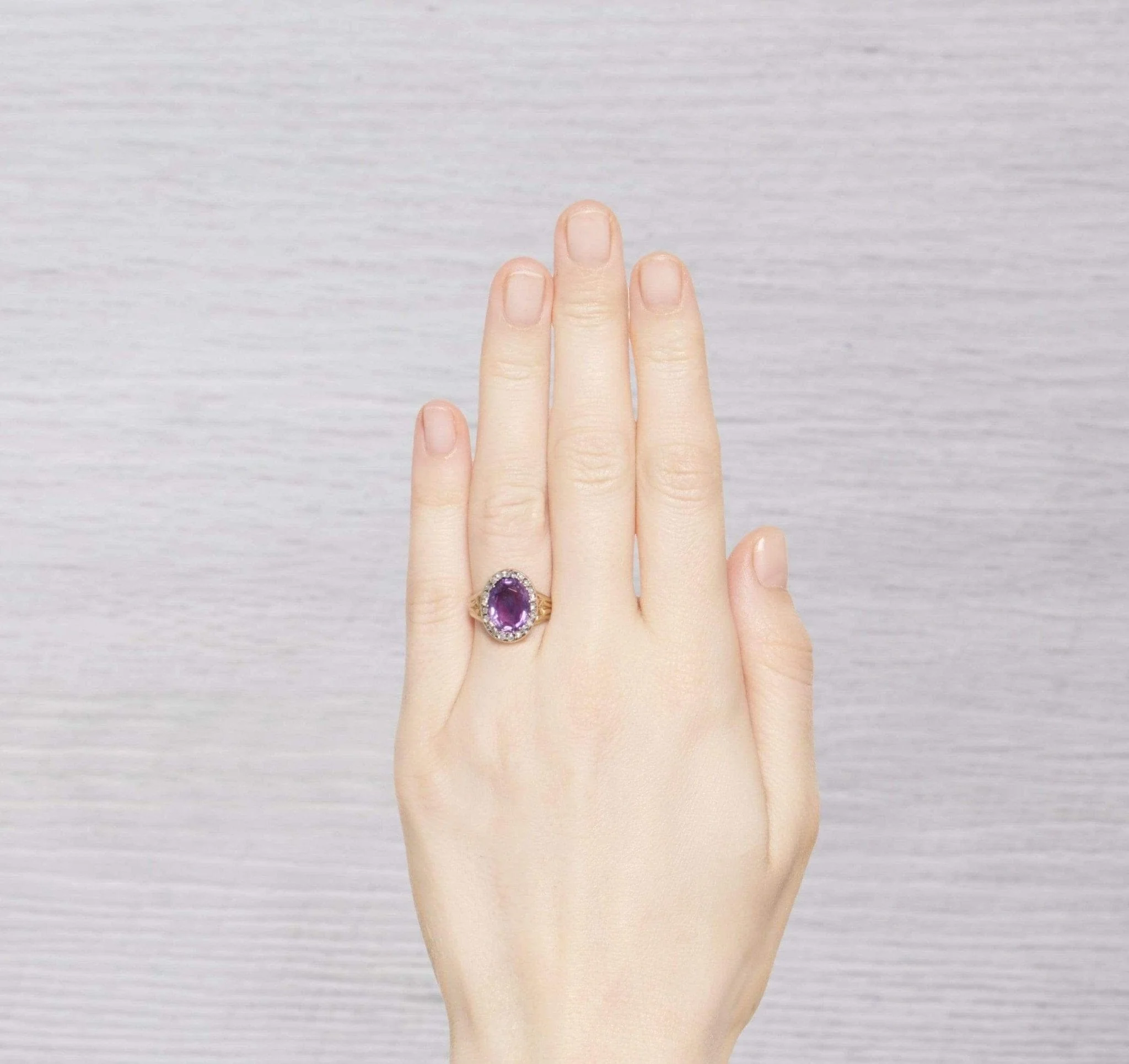 VICTORIAN AMETHYST AND DIAMOND RING - Image 5