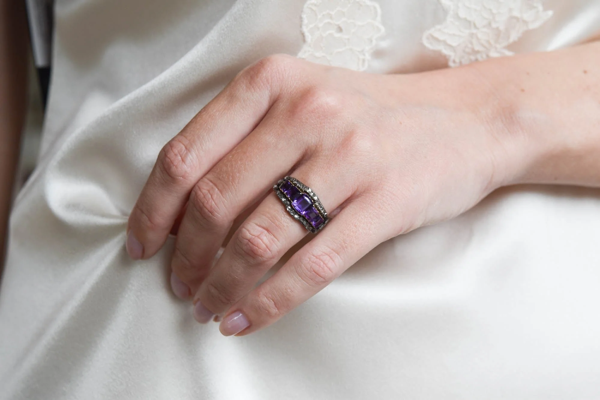 Victorian Amethyst & Rose Cut Diamond Five Stone Antique Ring - Image 3