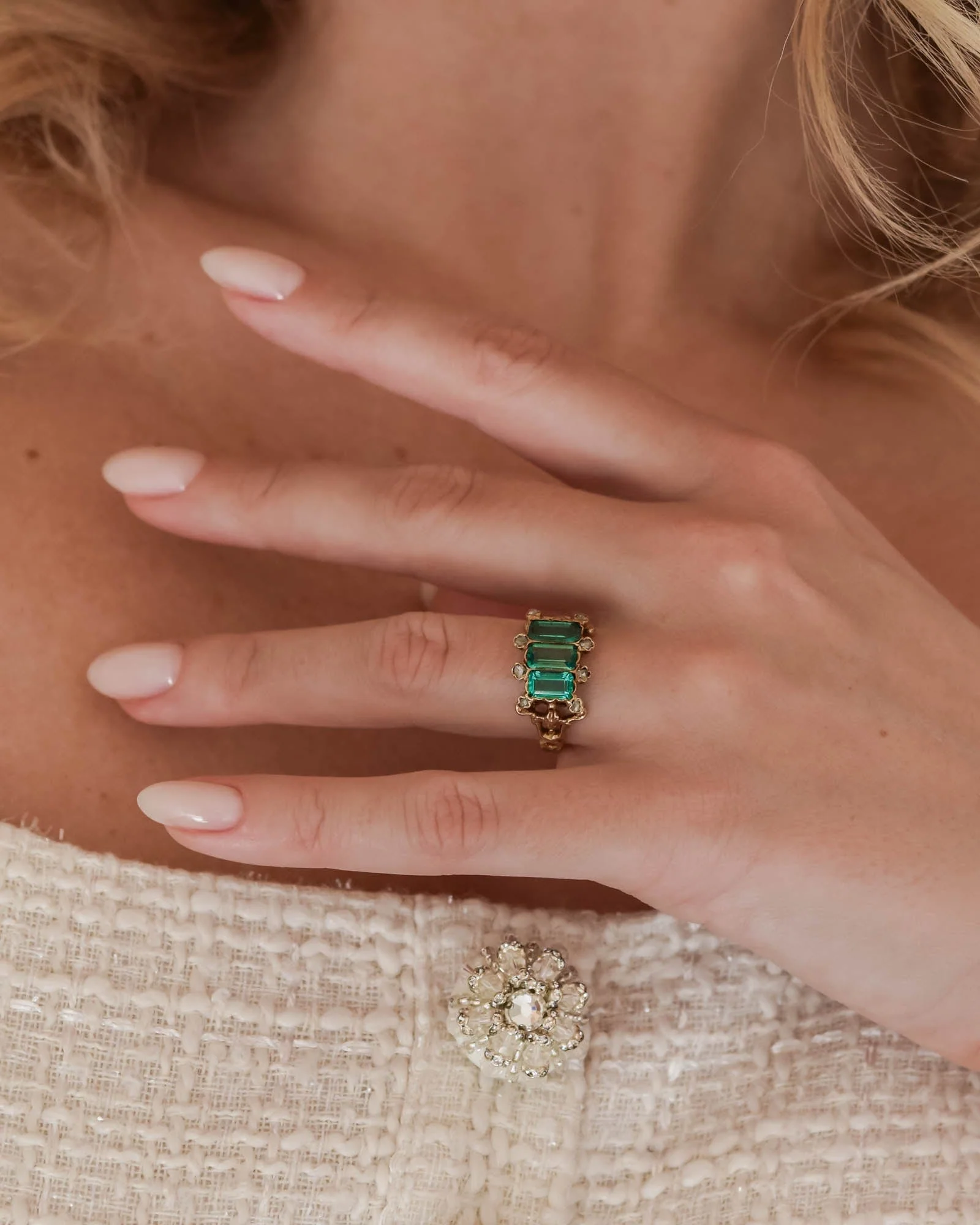 Victorian Colombian Emerald Three Stone Ring - Image 2