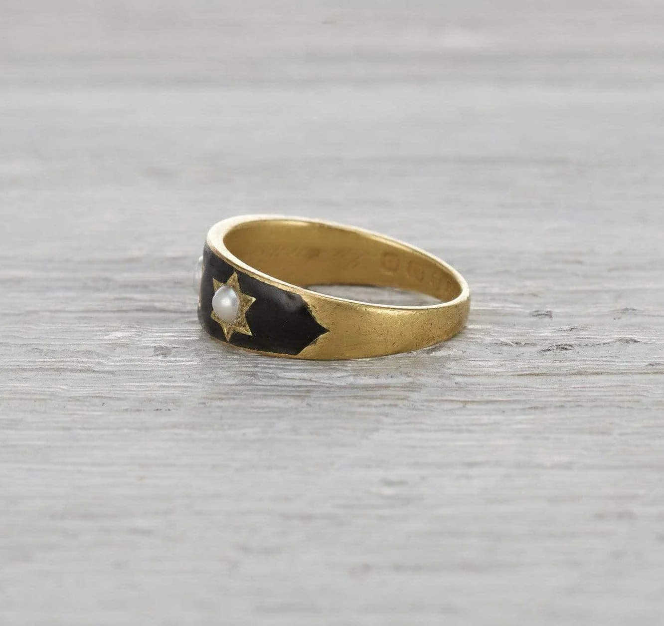 Victorian Enamel Mourning Ring - Image 4
