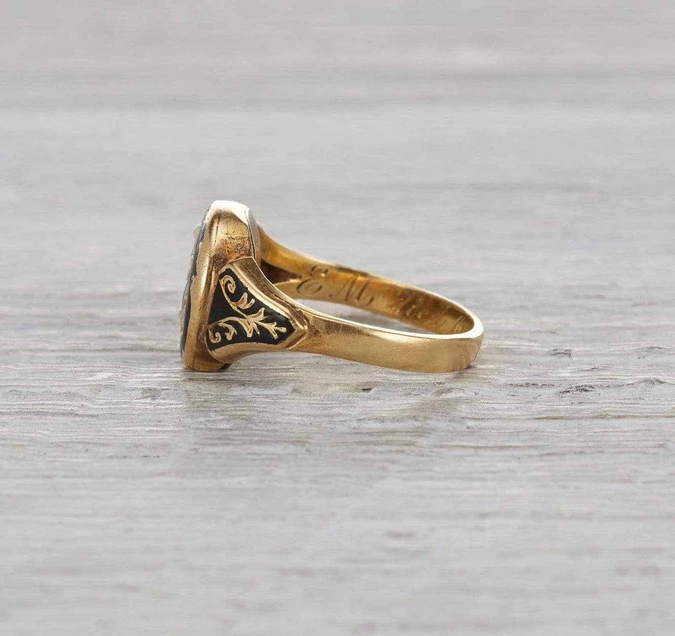 Victorian Enamel Mourning Ring - Image 3