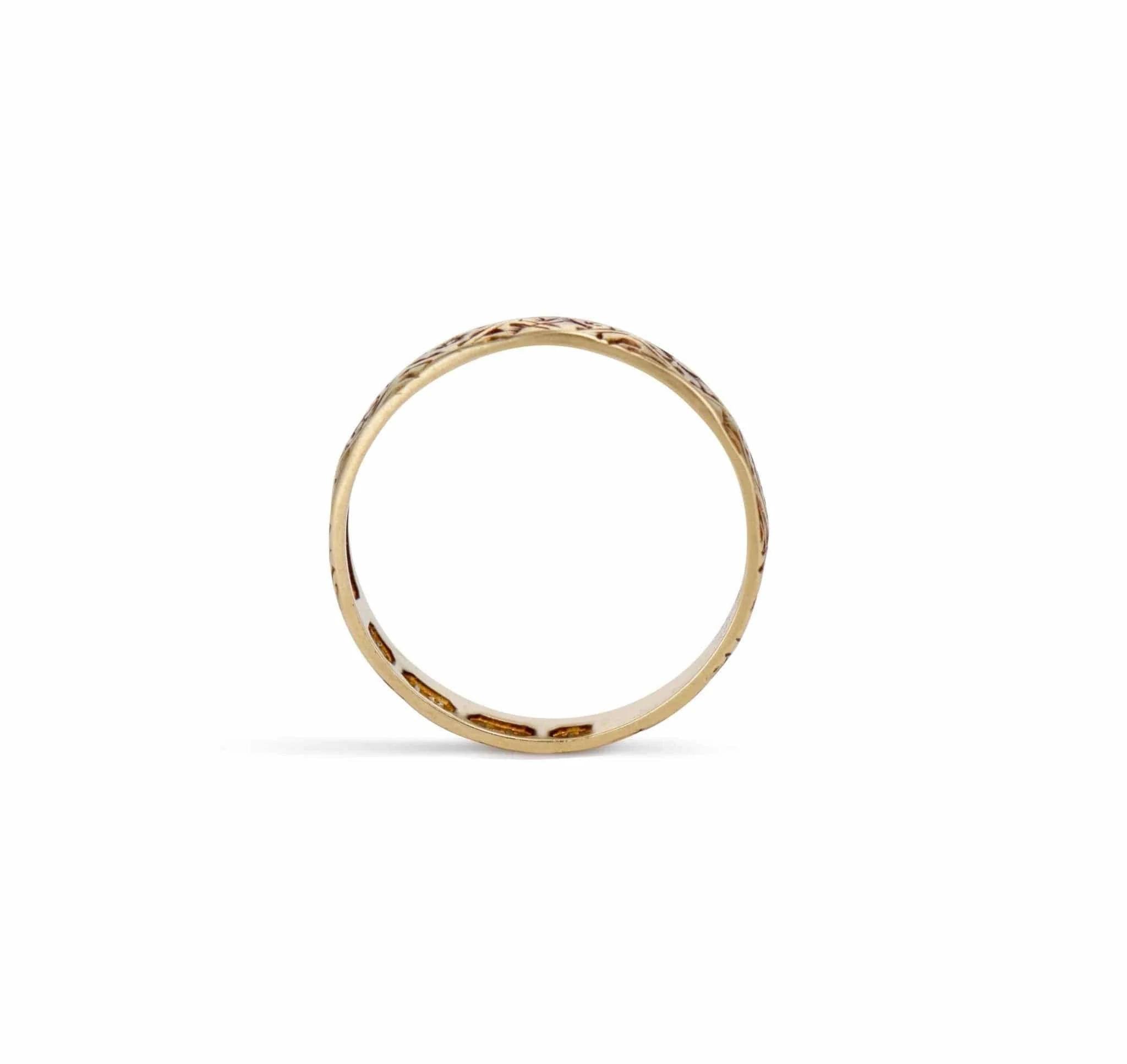 Victorian Engraved Gold Band - Image 3