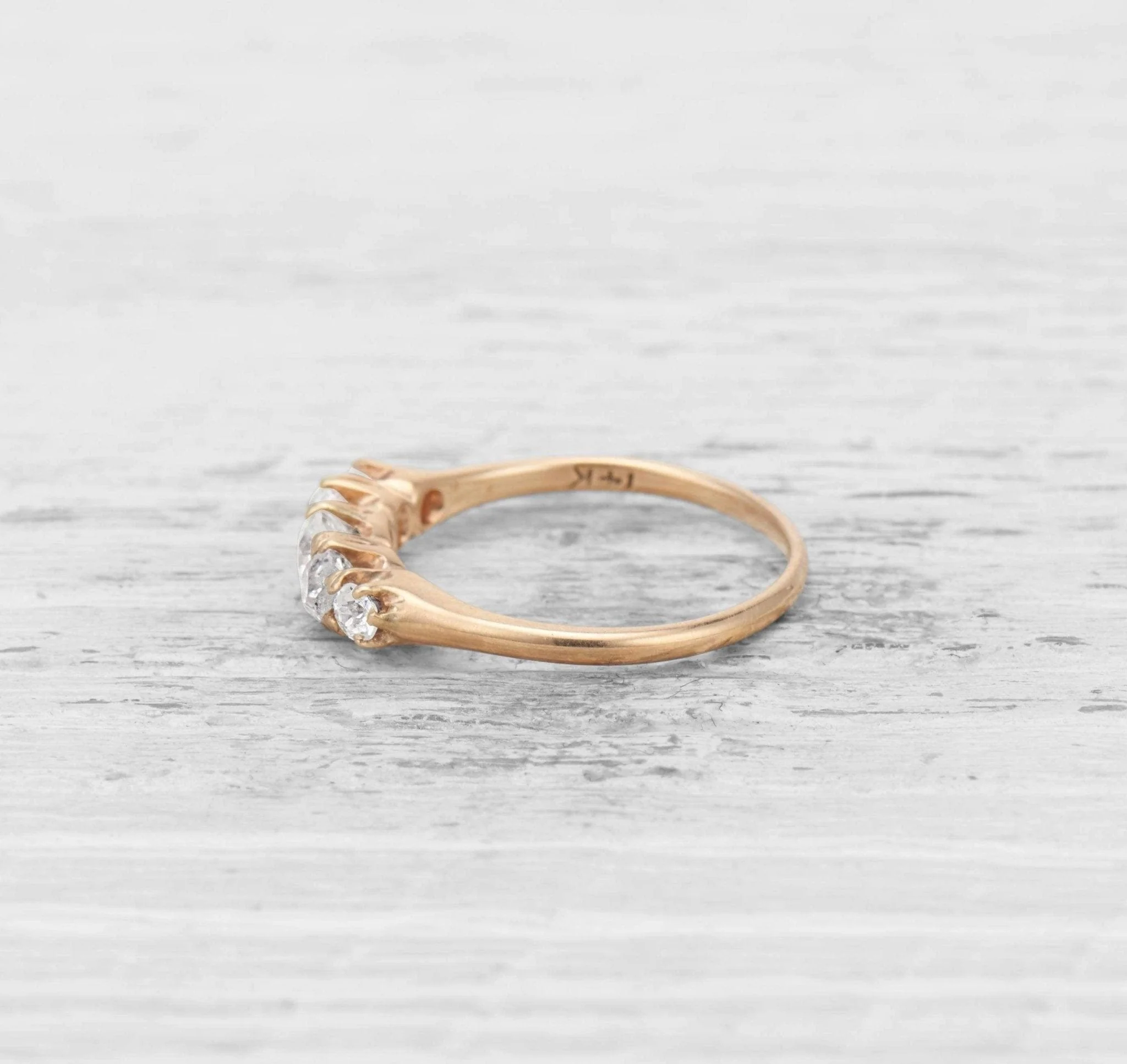 VICTORIAN FIVE-STONE DIAMOND ENGAGEMENT RING - Image 4