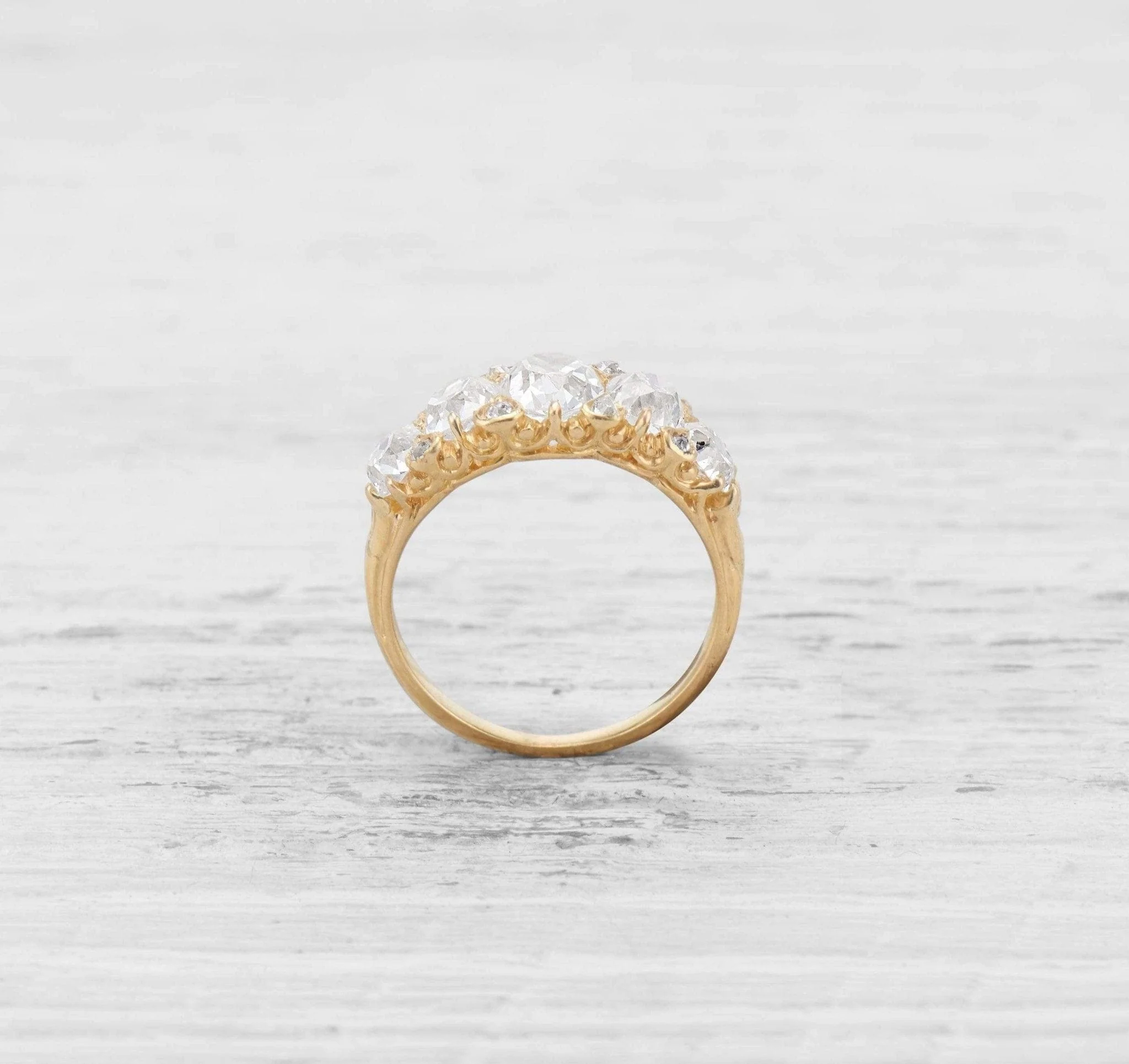 VICTORIAN FIVE-STONE DIAMOND RING - Image 4