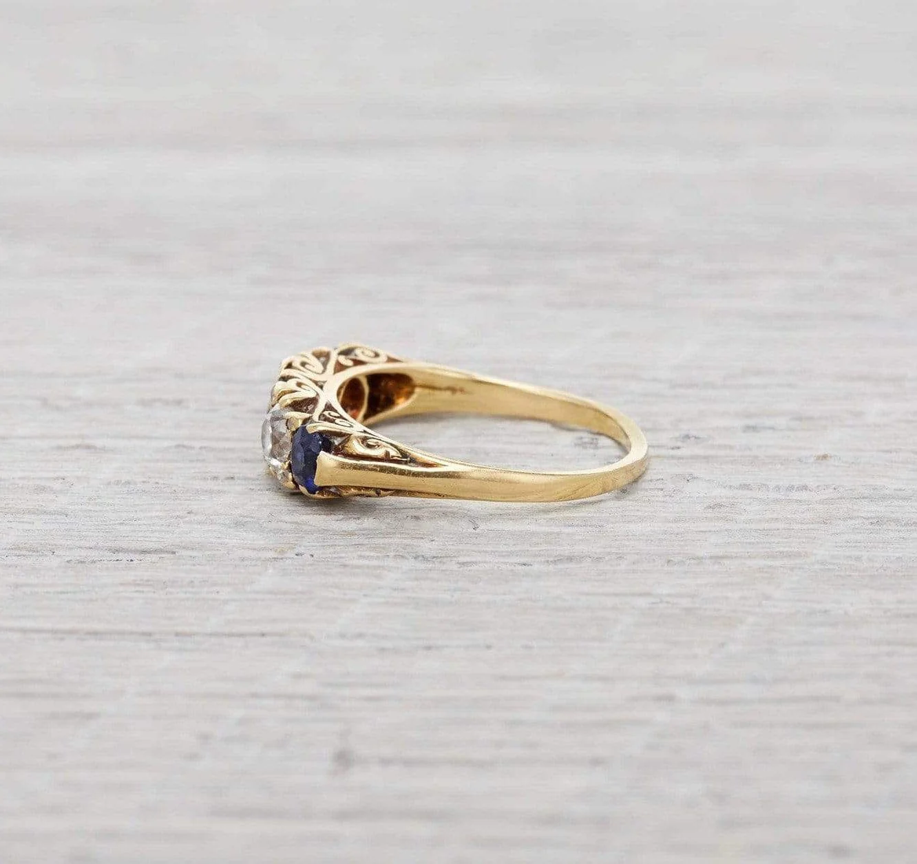 Victorian Five Stone Sapphire and Diamond Ring - Image 3
