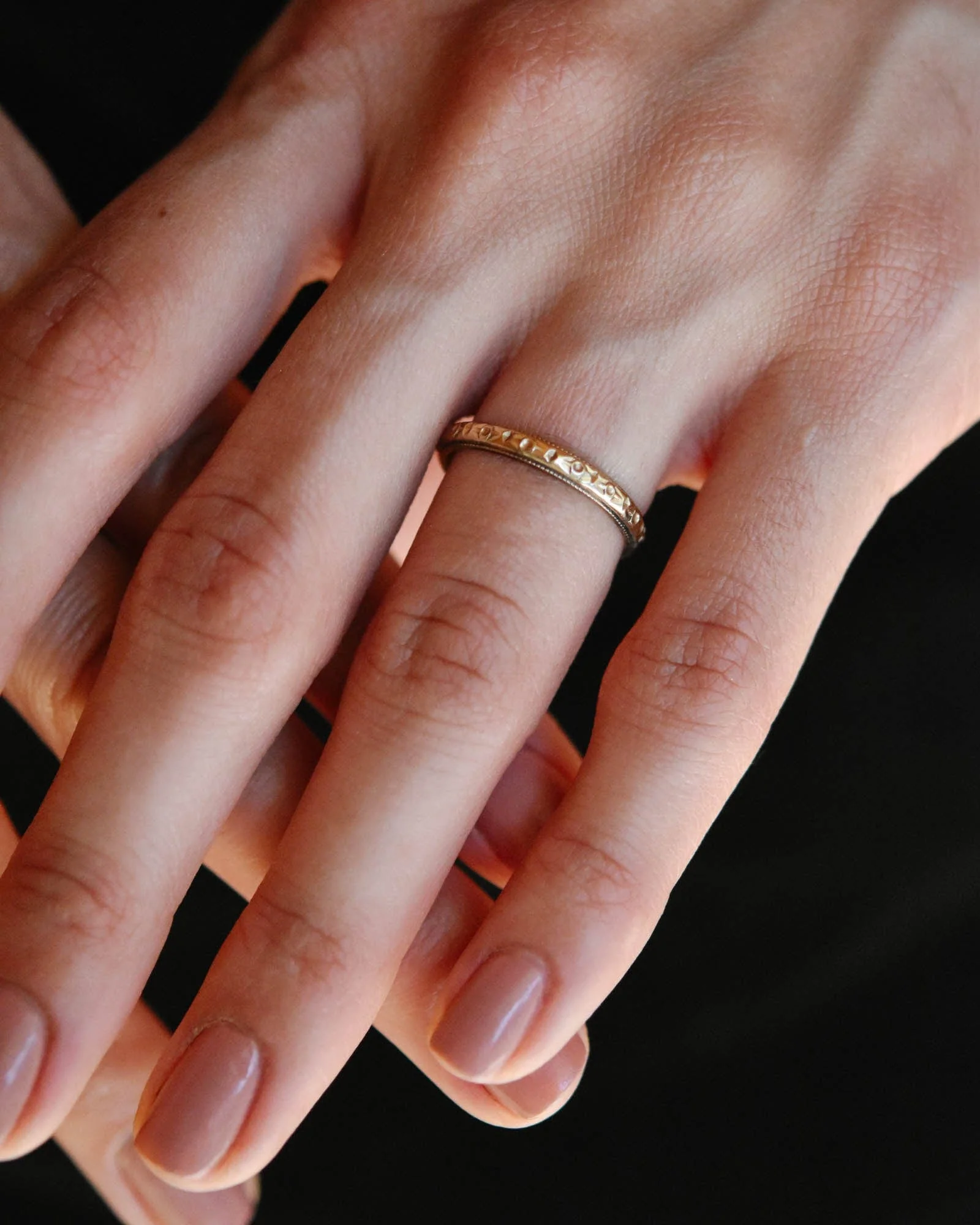 Victorian Gold Engraved Antique Wedding Band - Image 2
