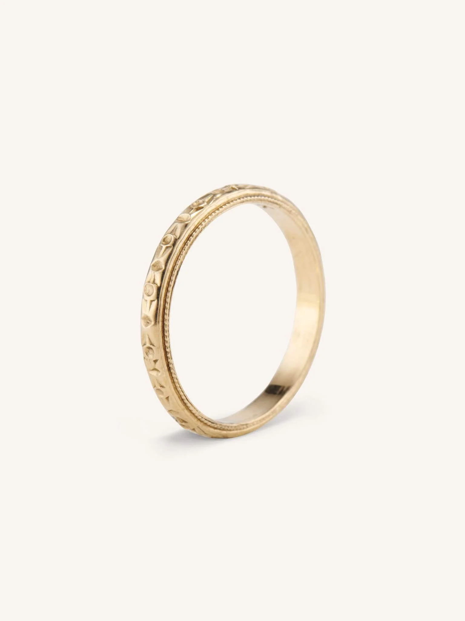 Victorian Gold Engraved Antique Wedding Band - Image 3