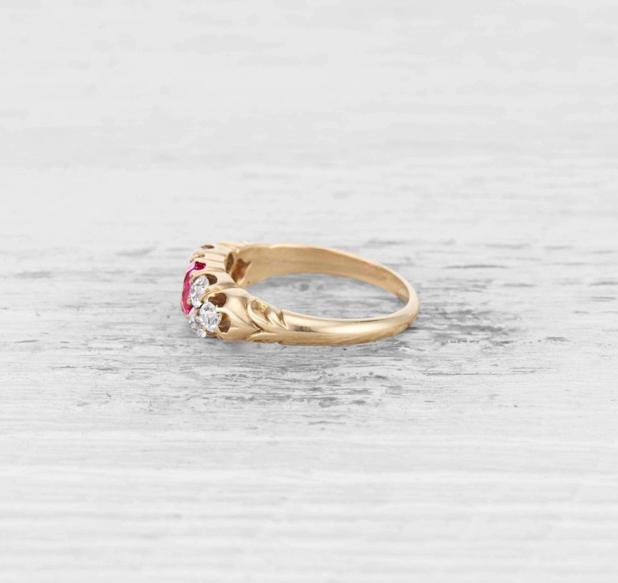 VICTORIAN PINK SAPPHIRE AND DIAMOND RING - Image 3