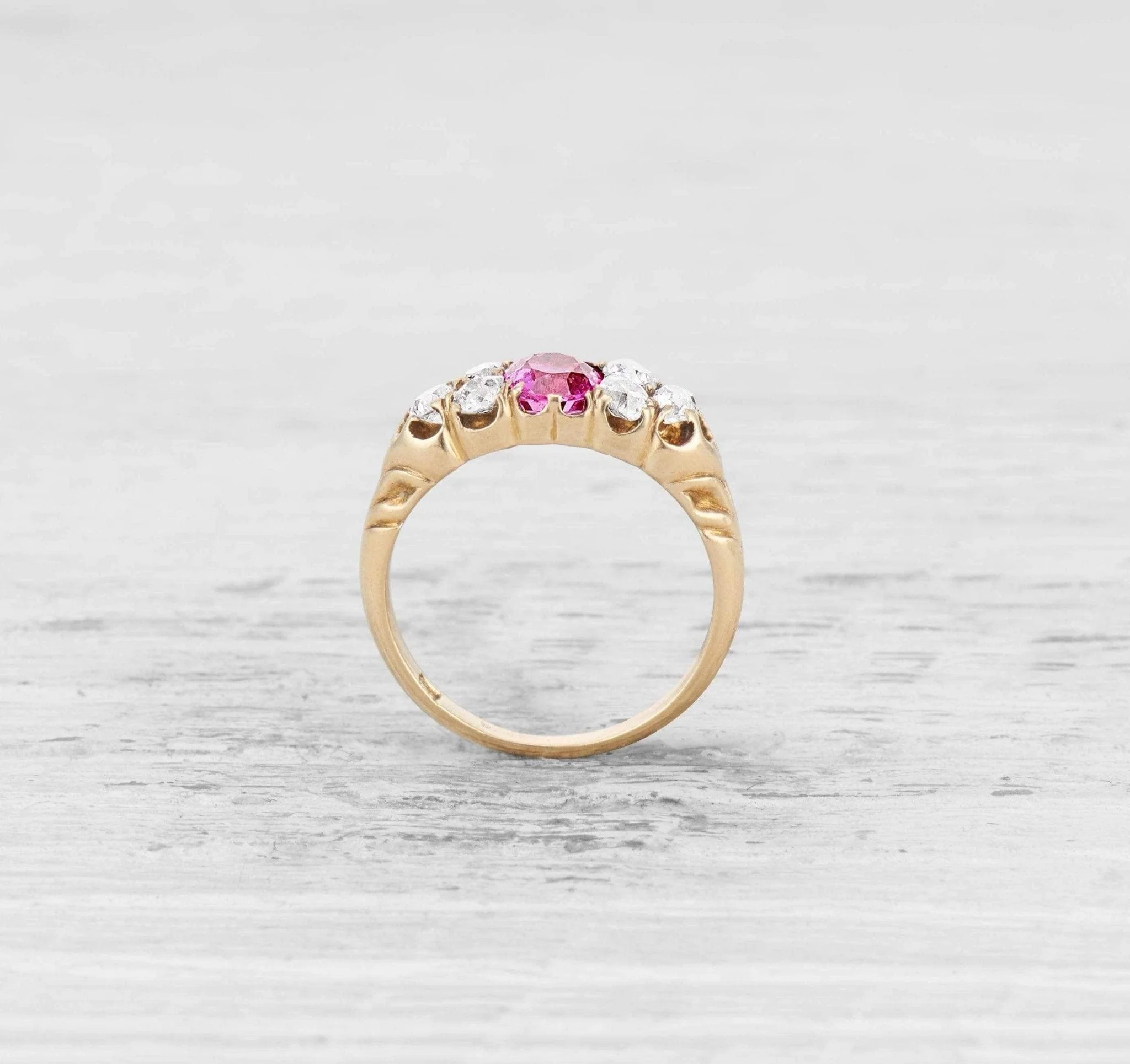VICTORIAN PINK SAPPHIRE AND DIAMOND RING - Image 4