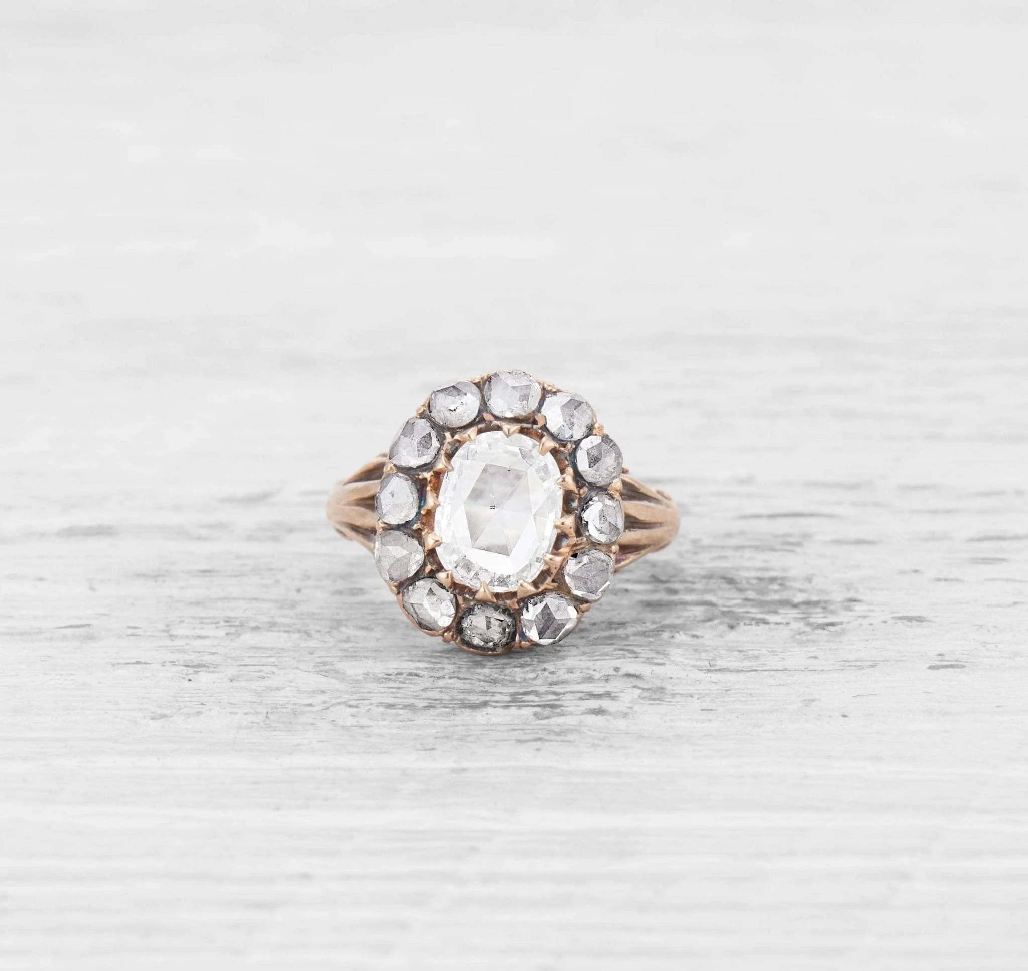VICTORIAN ROSE CUT DIAMOND AND GOLD CLUSTER RING - Image 2